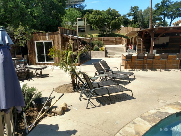  another section of backyard 