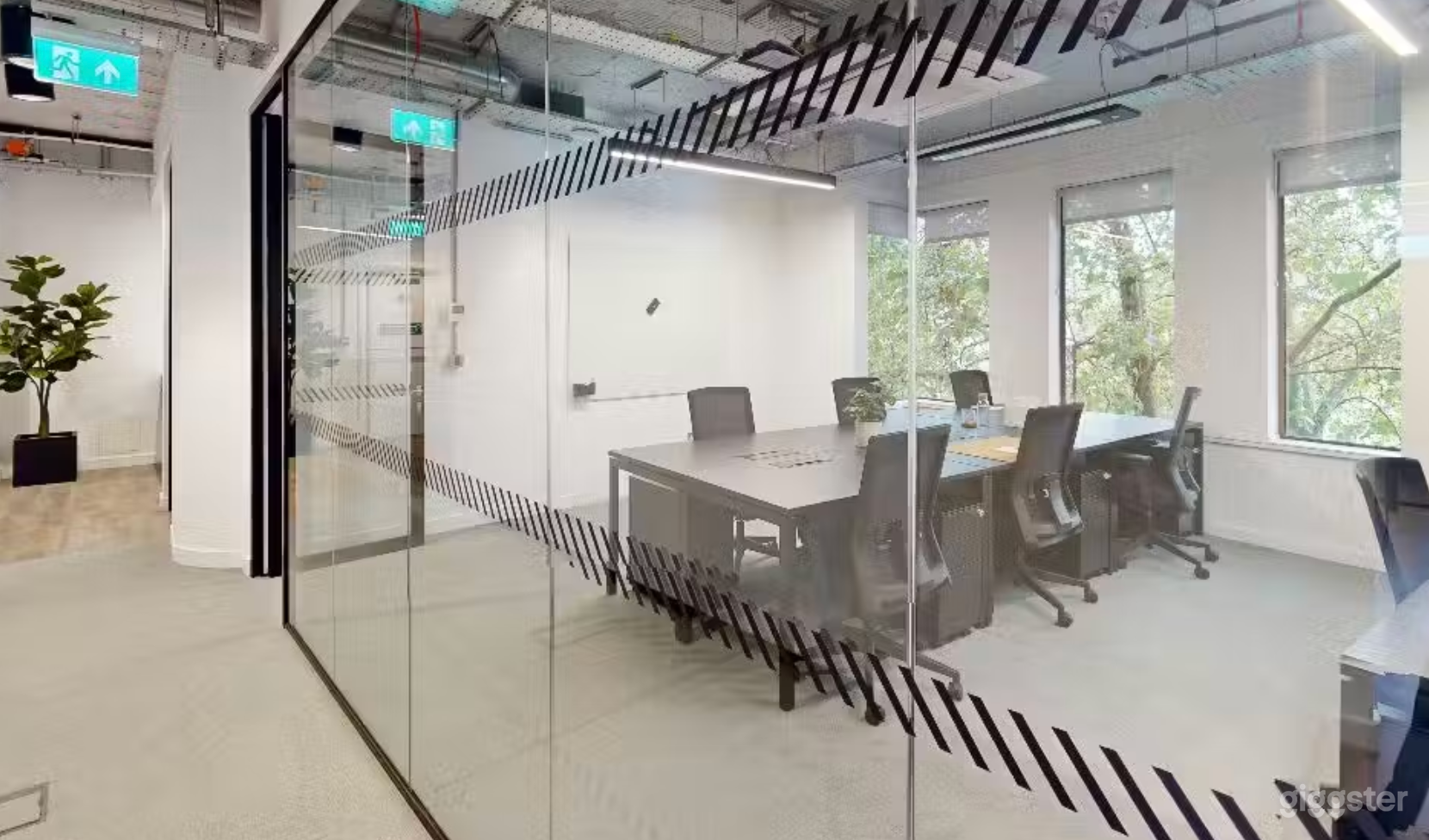 Newnham Meeting Room for 8 Persons  Photo 1