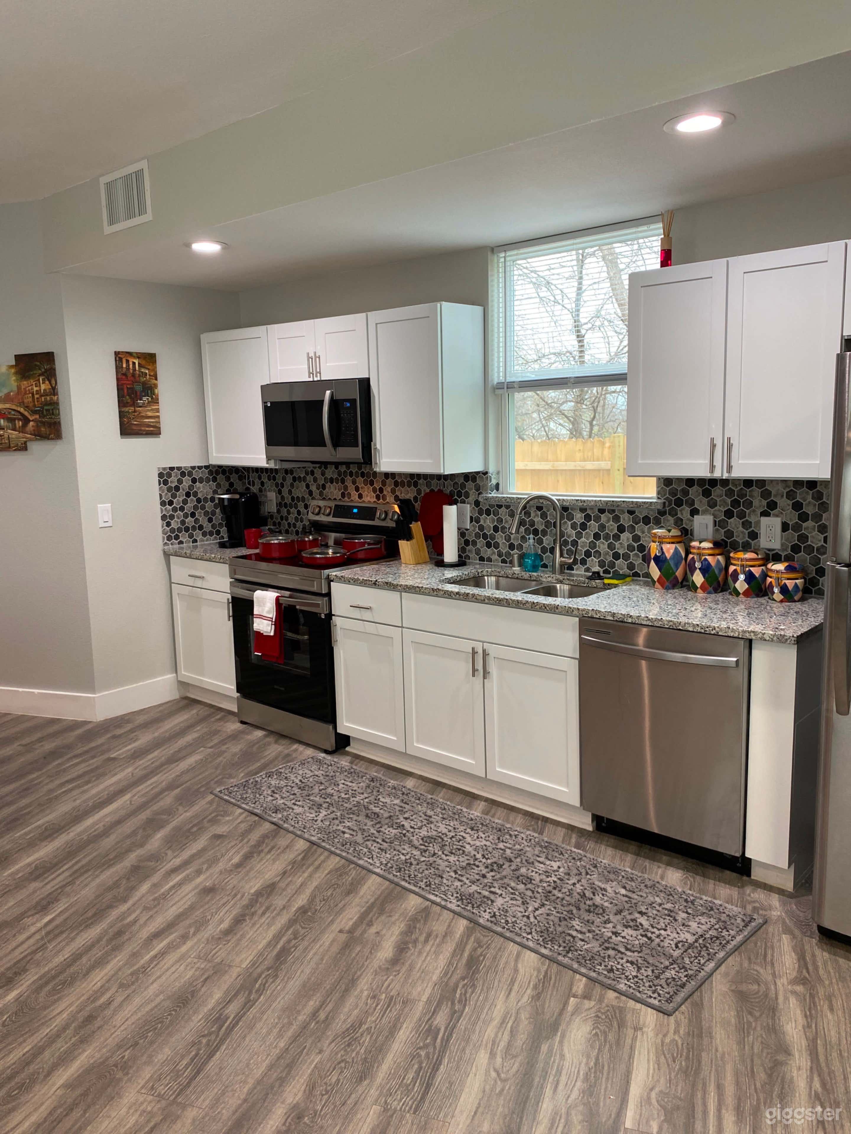 Unique Two Story near Downtown &amp; TCU Photo 4