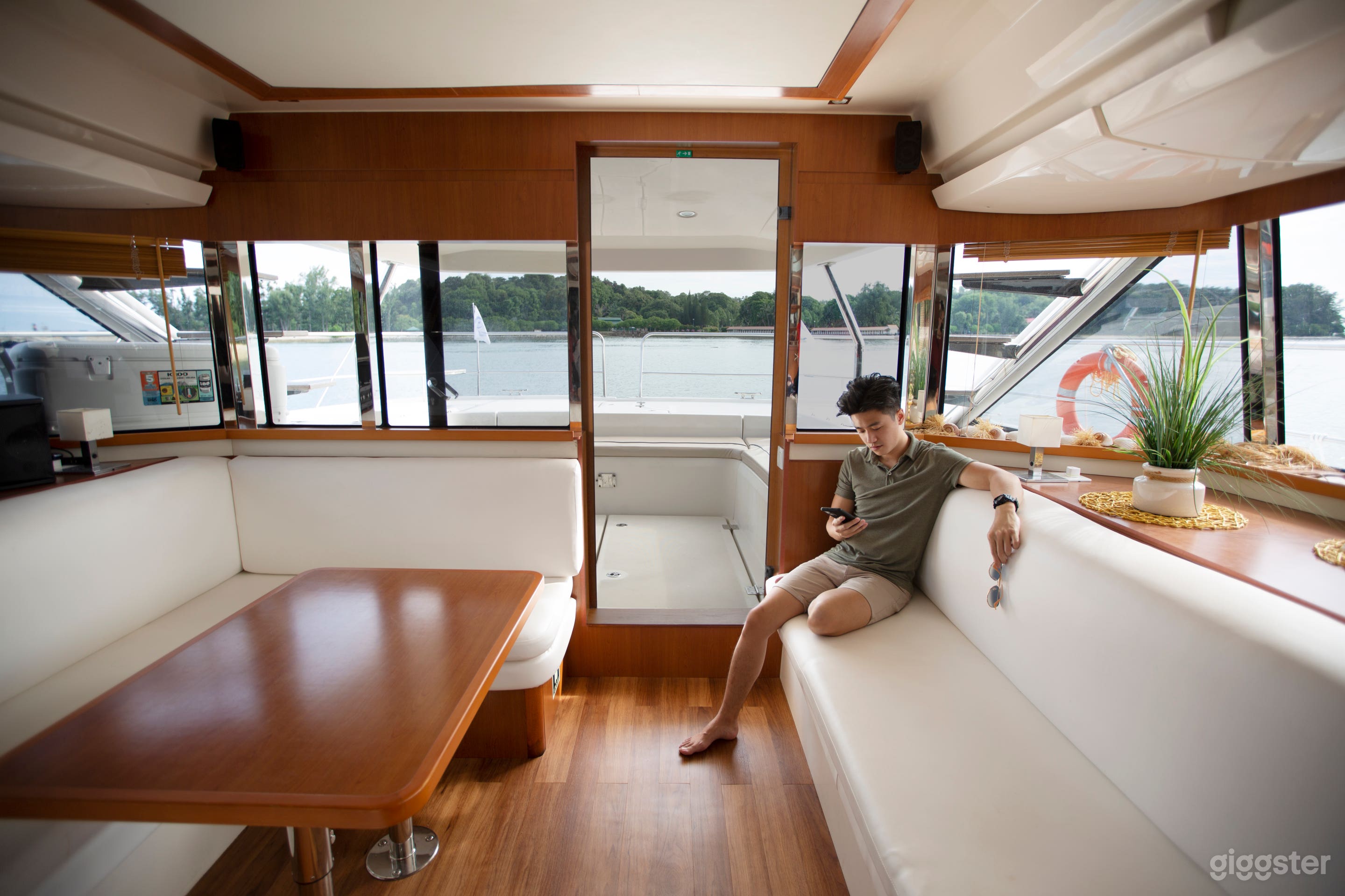 4hr Luxury and Spacious Catamaran Charter Photo 3