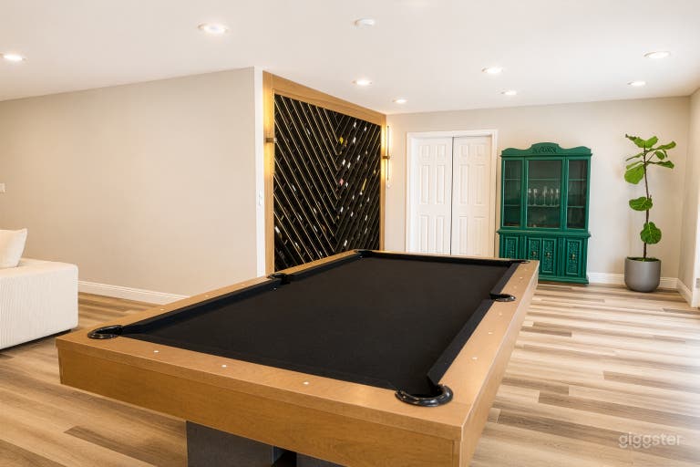  Modern Vegas Luxury Home - for Photoshoots, Intimate Events 