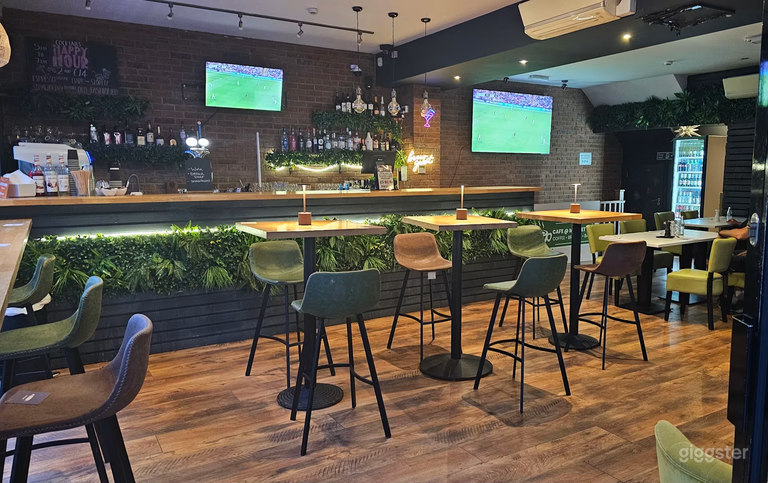  Versatile Cafe Bar – Whole Venue Hire 
