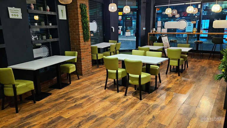  Versatile Cafe Bar – Whole Venue Hire 