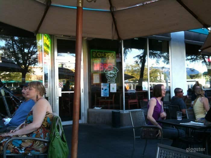 Fun Outdoor Patio with Good Bar Food Photo 4