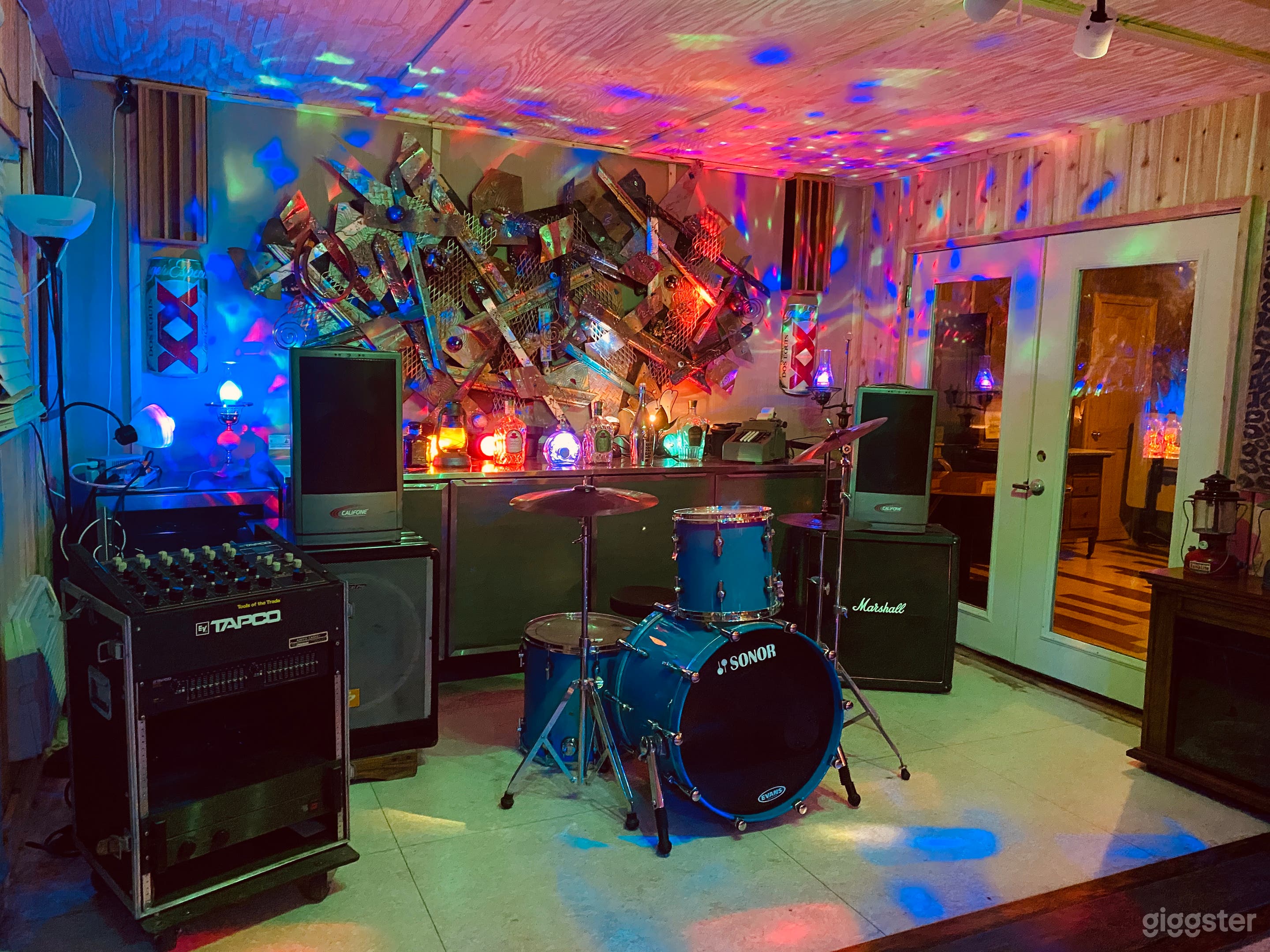 Unique Rare Find Space Eclectic Artsy Retro Rustic Photo 1