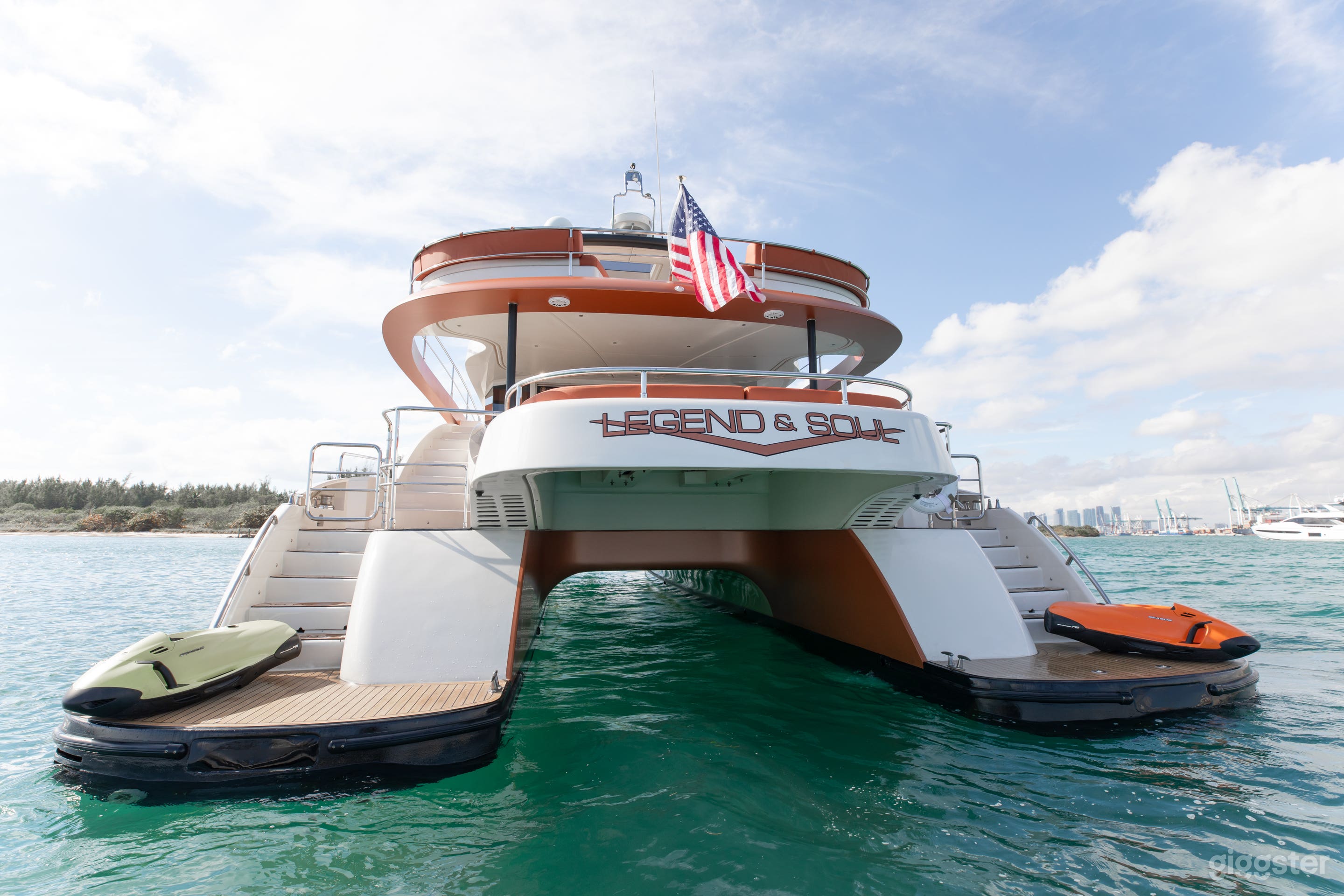 62" VG Power Cat Yacht Photo 3