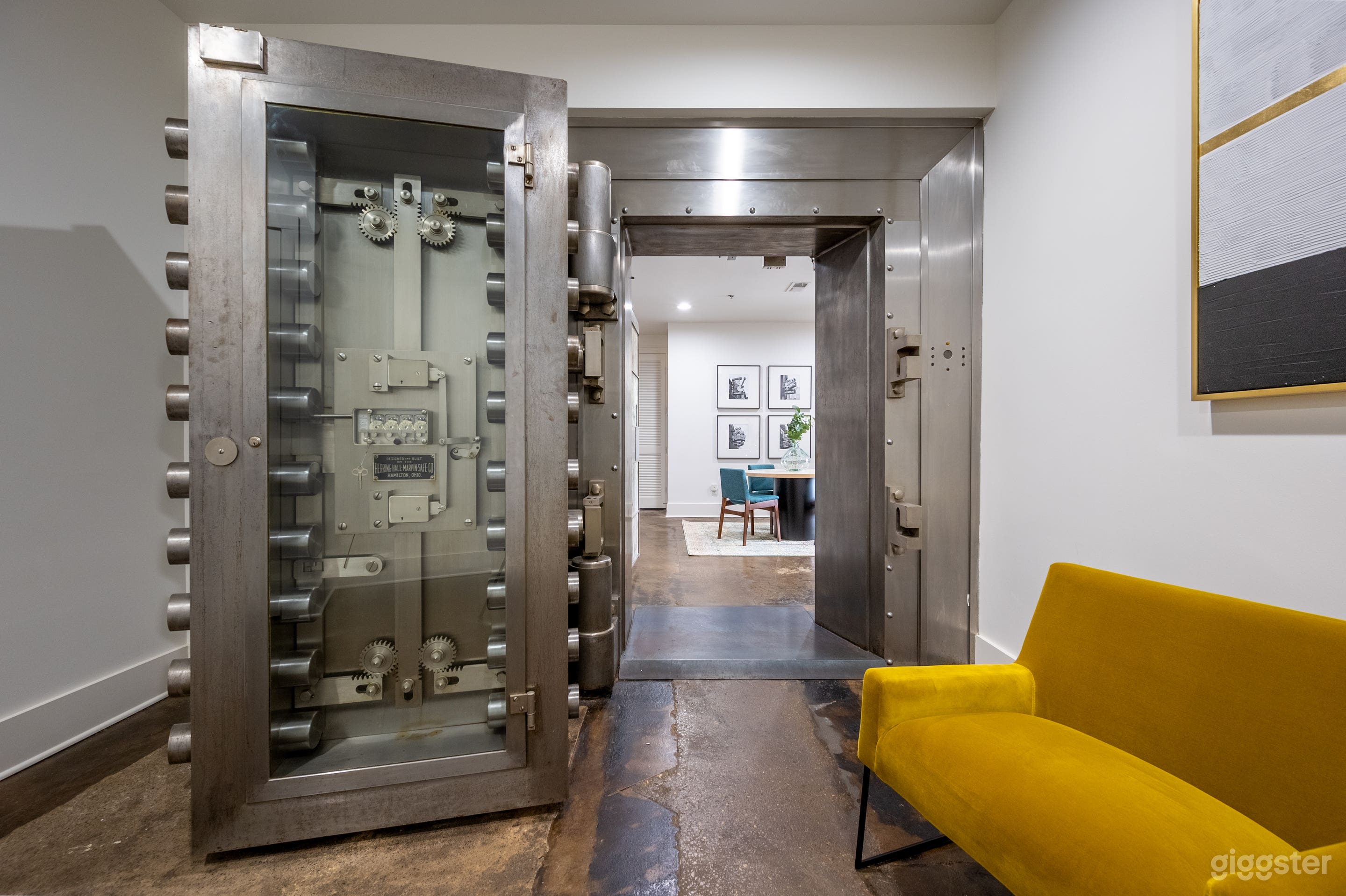 Private Boardroom Downtown Nashville with Breakout Photo 1