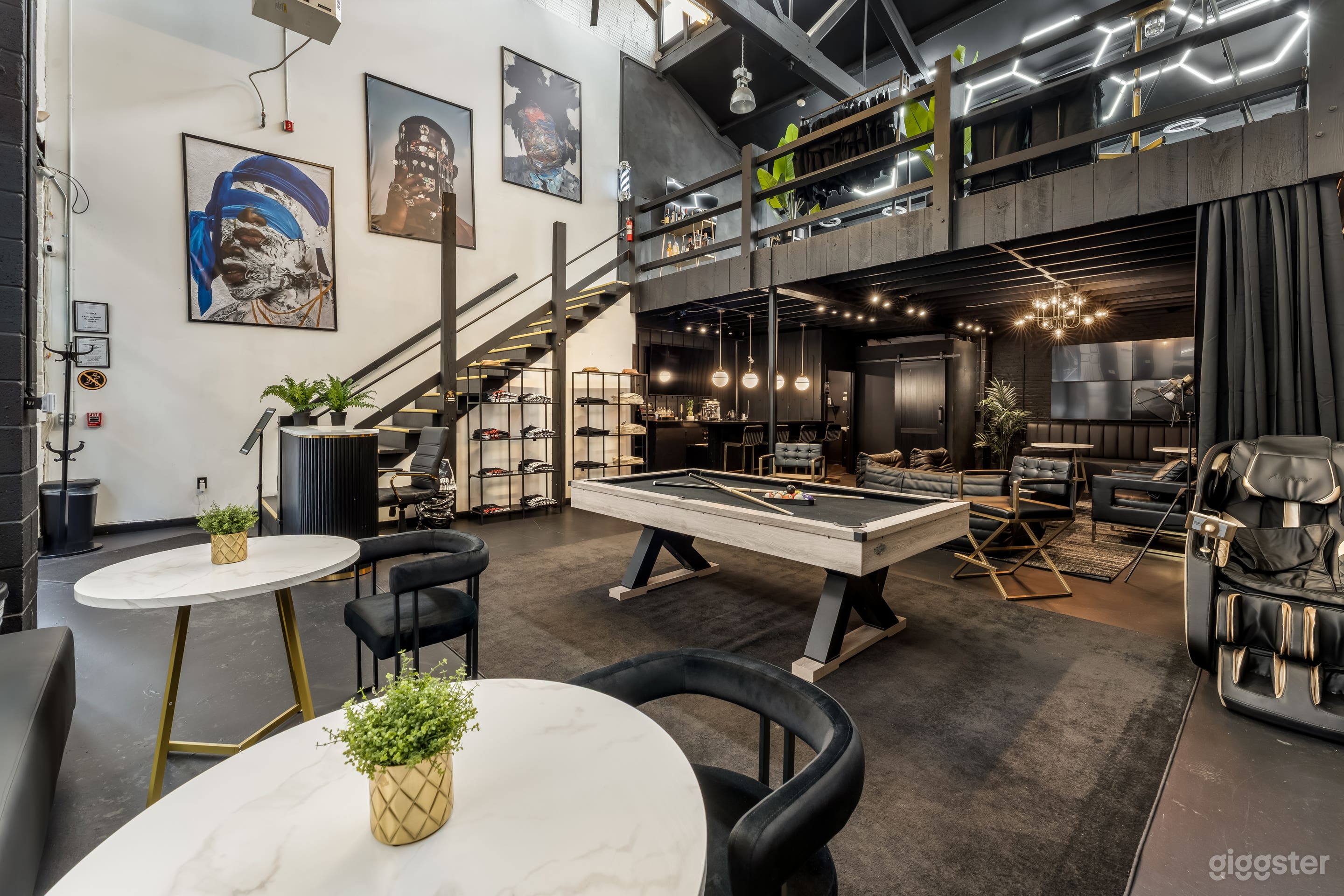 Modern Loft Space Photo 3