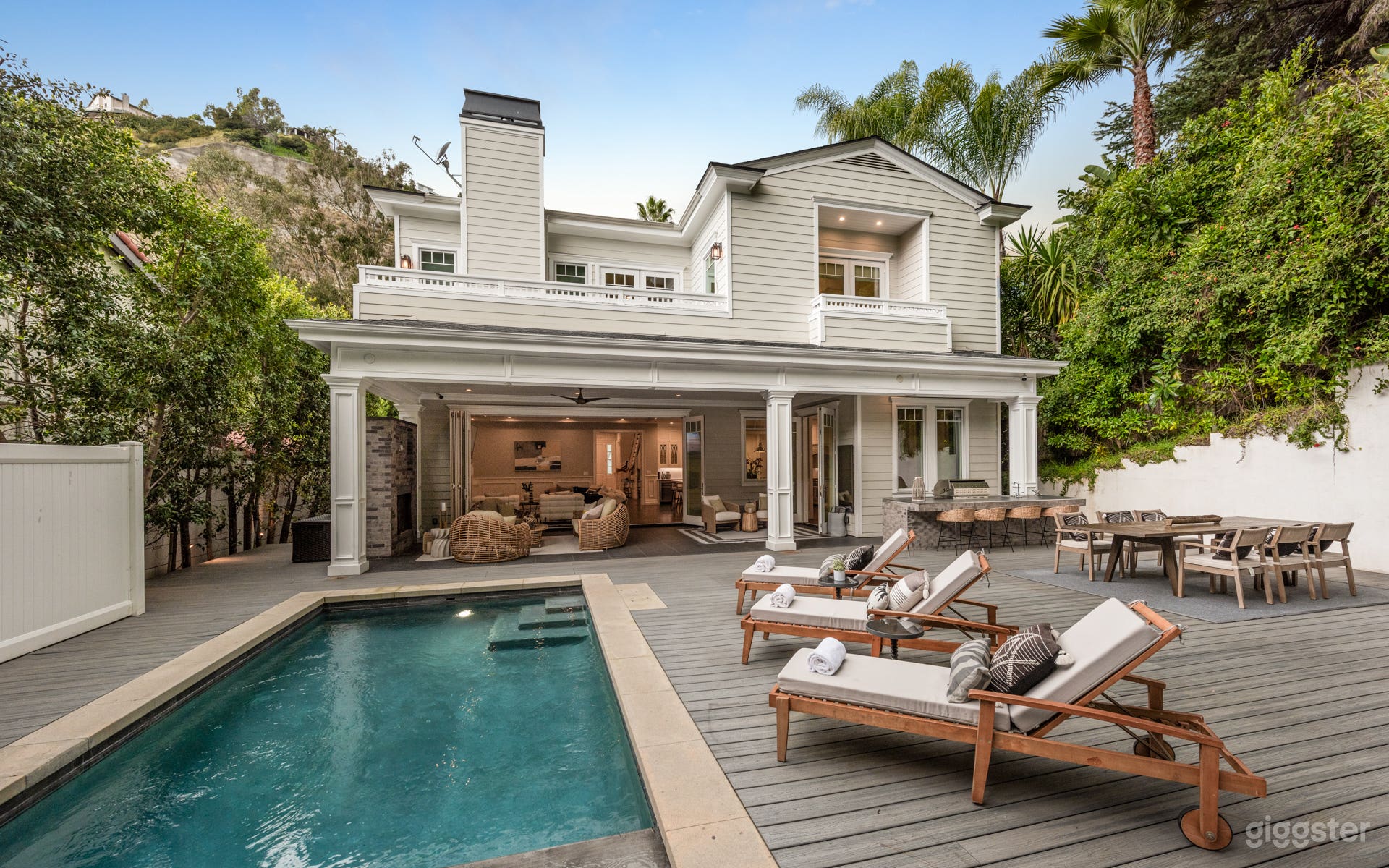 🏡 Experience Laurel Canyon Luxury Living Photo 4