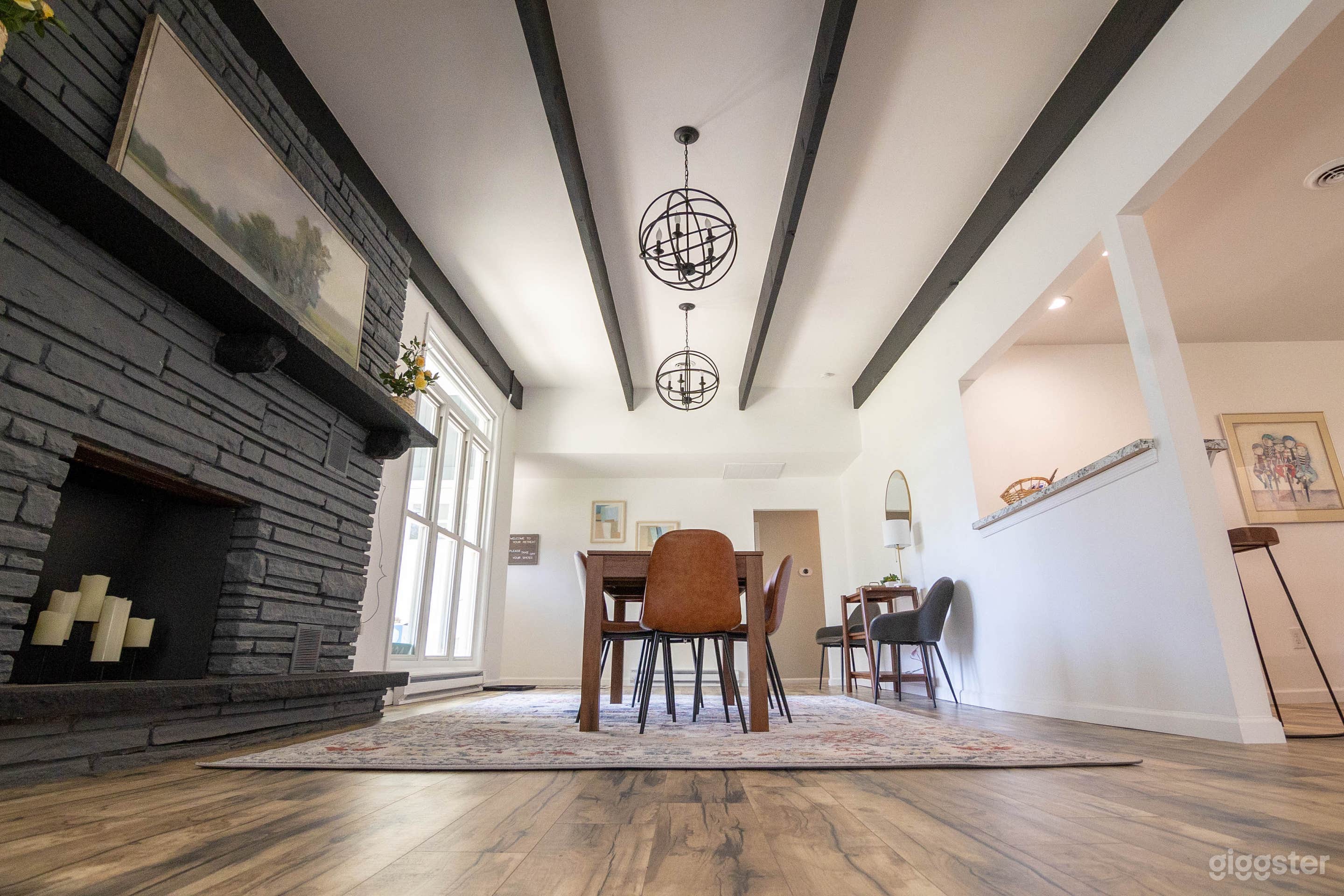 Spacious, furnished mid-century ranch home Photo 1