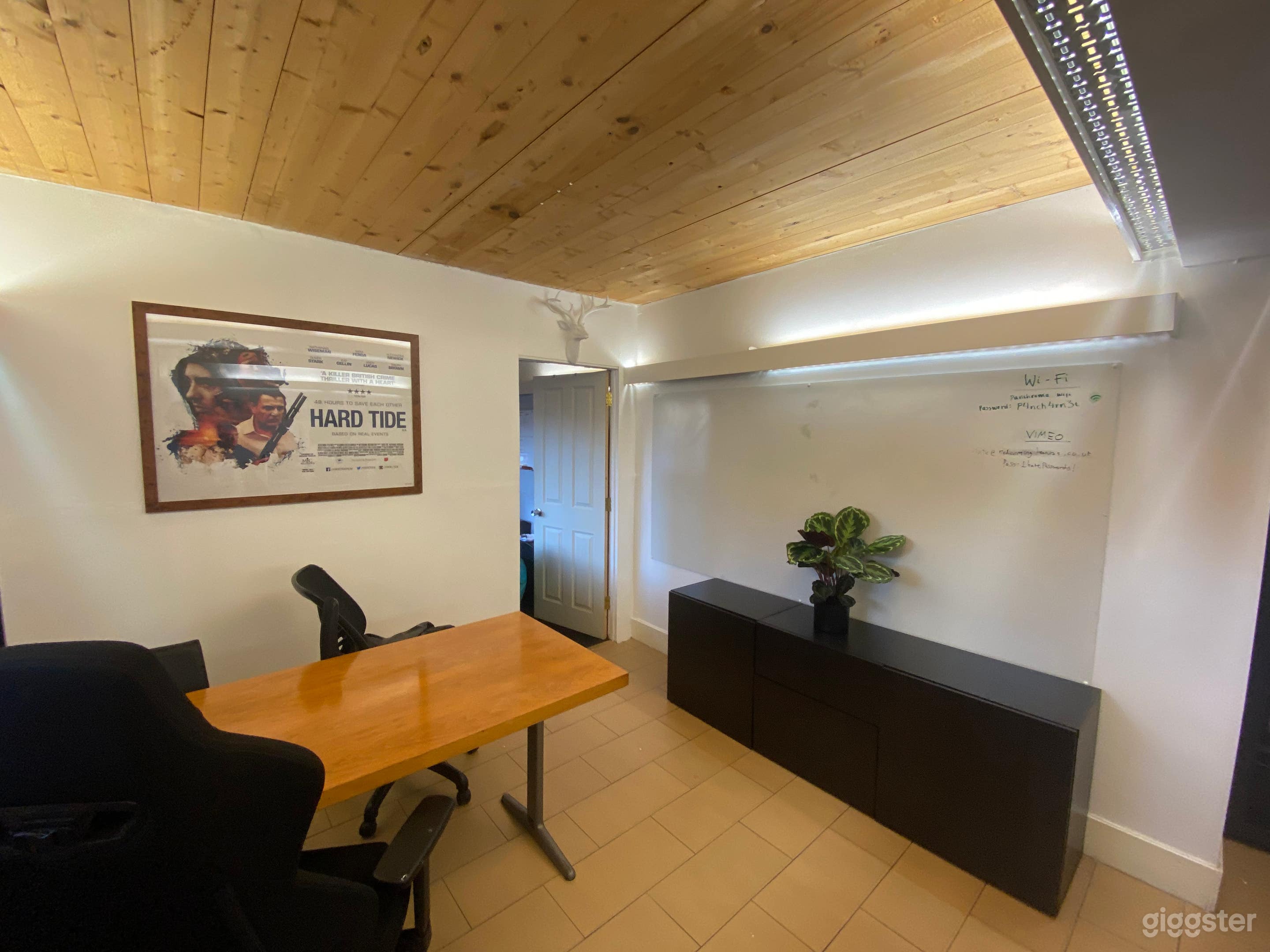 Production Office/ Screening Room Photo 3