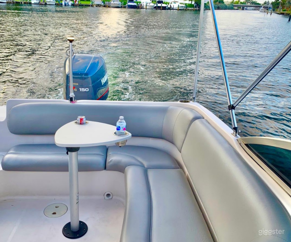 Cozy 24Ft Hurricane Party Boat Space Events Photo 2