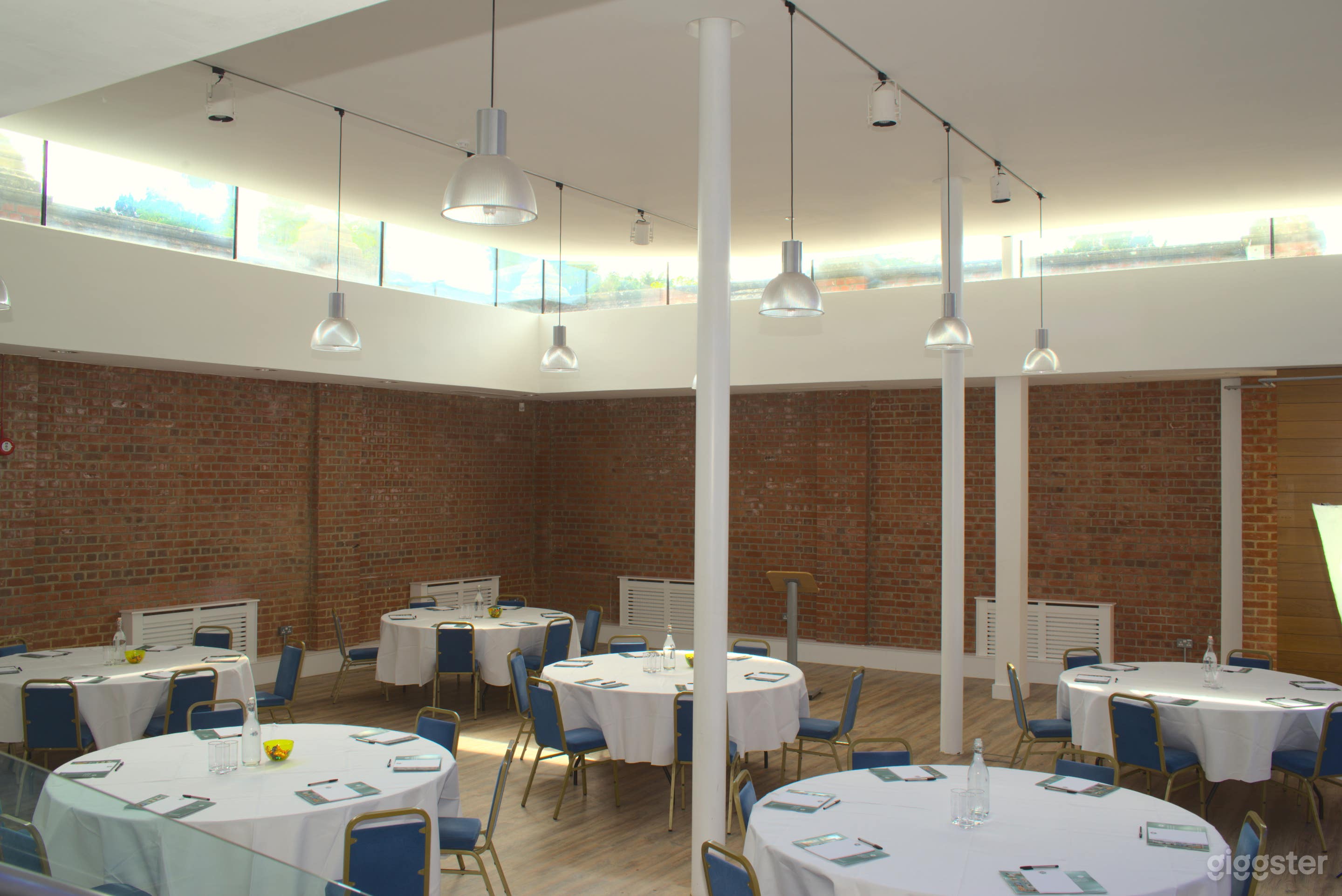 Coach House  Photo 2