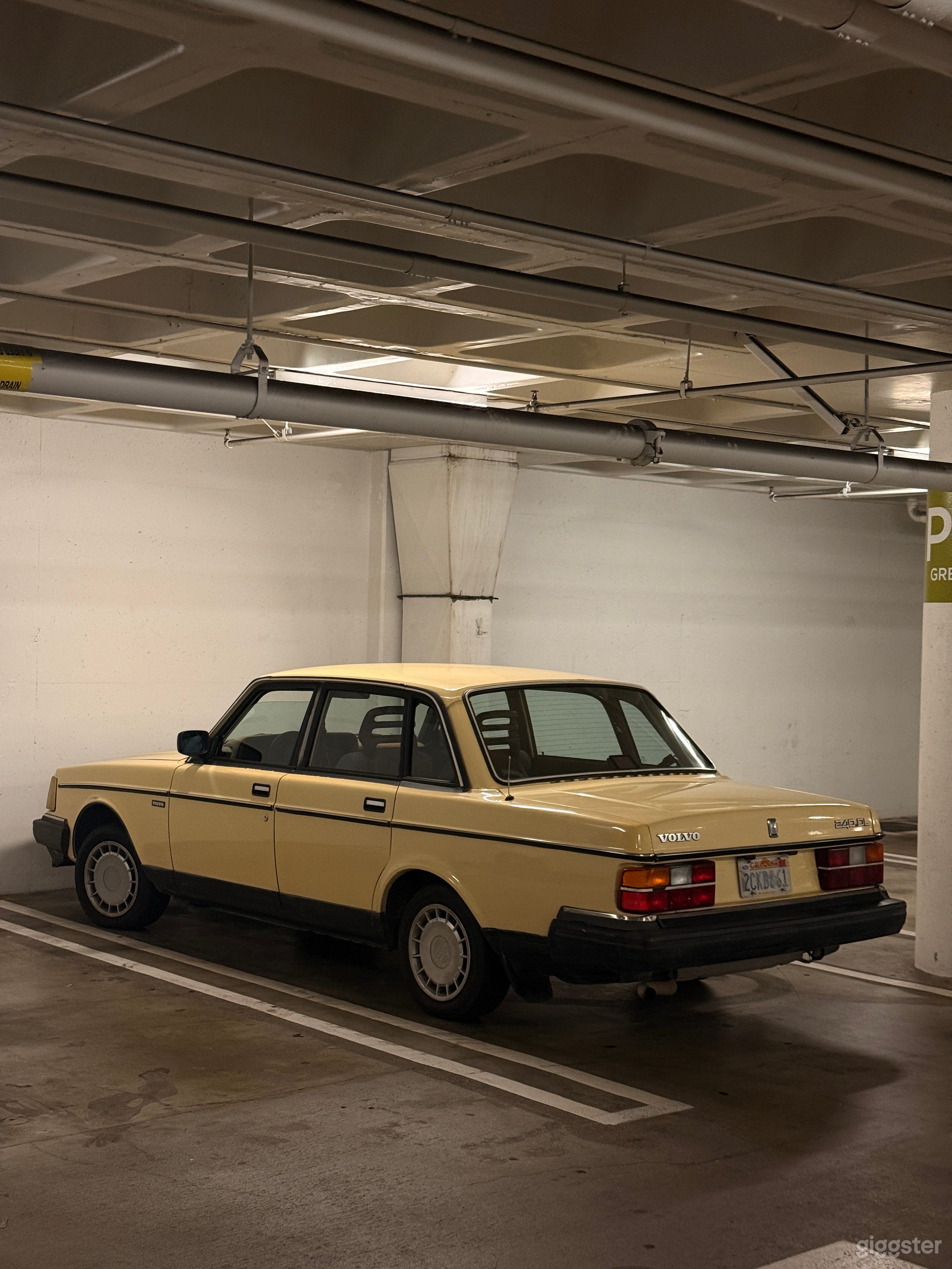 1986 VINTAGE VOLVO 240dl Photo 4