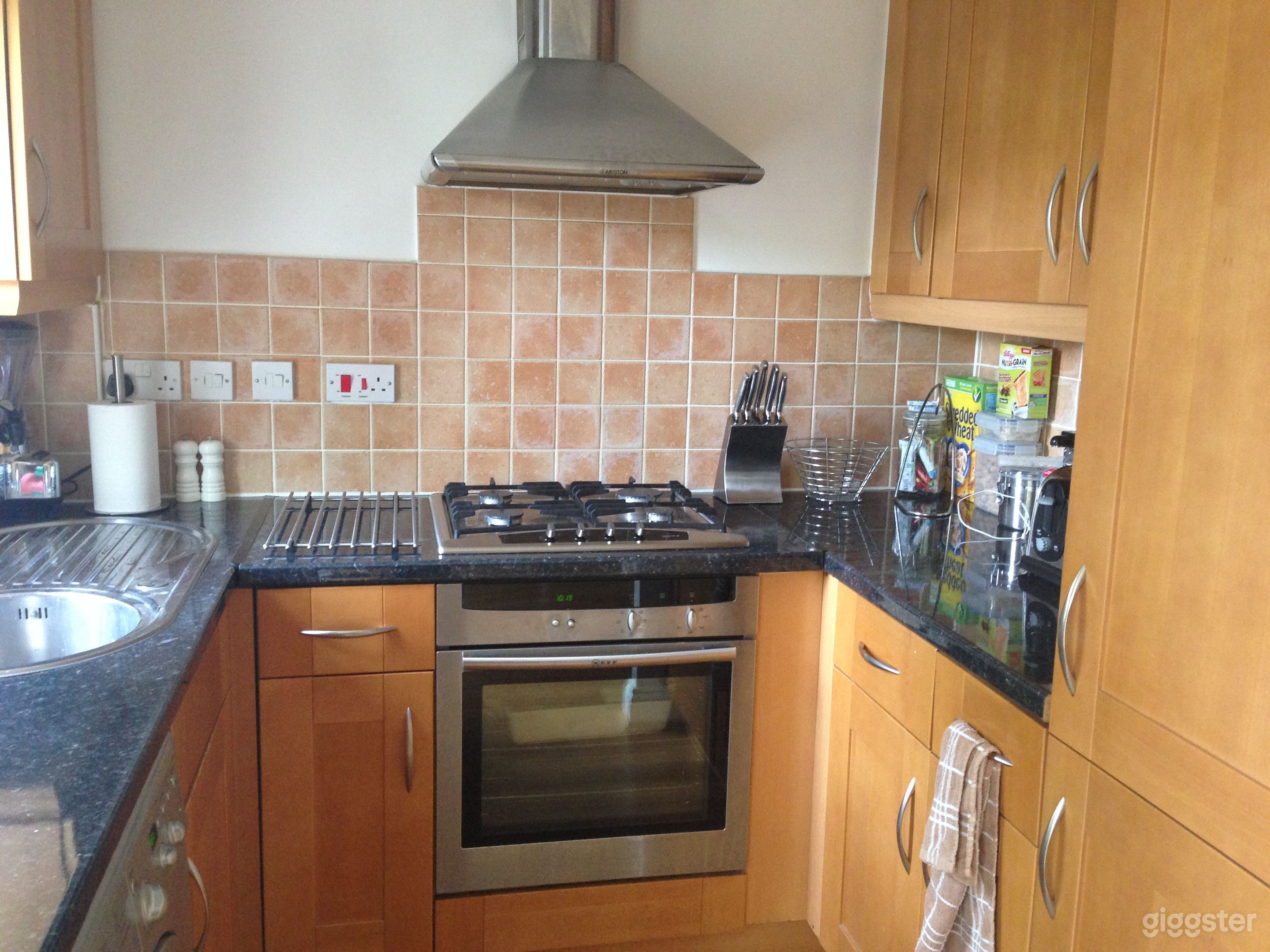 Hampton Style Townhouse Photo 4