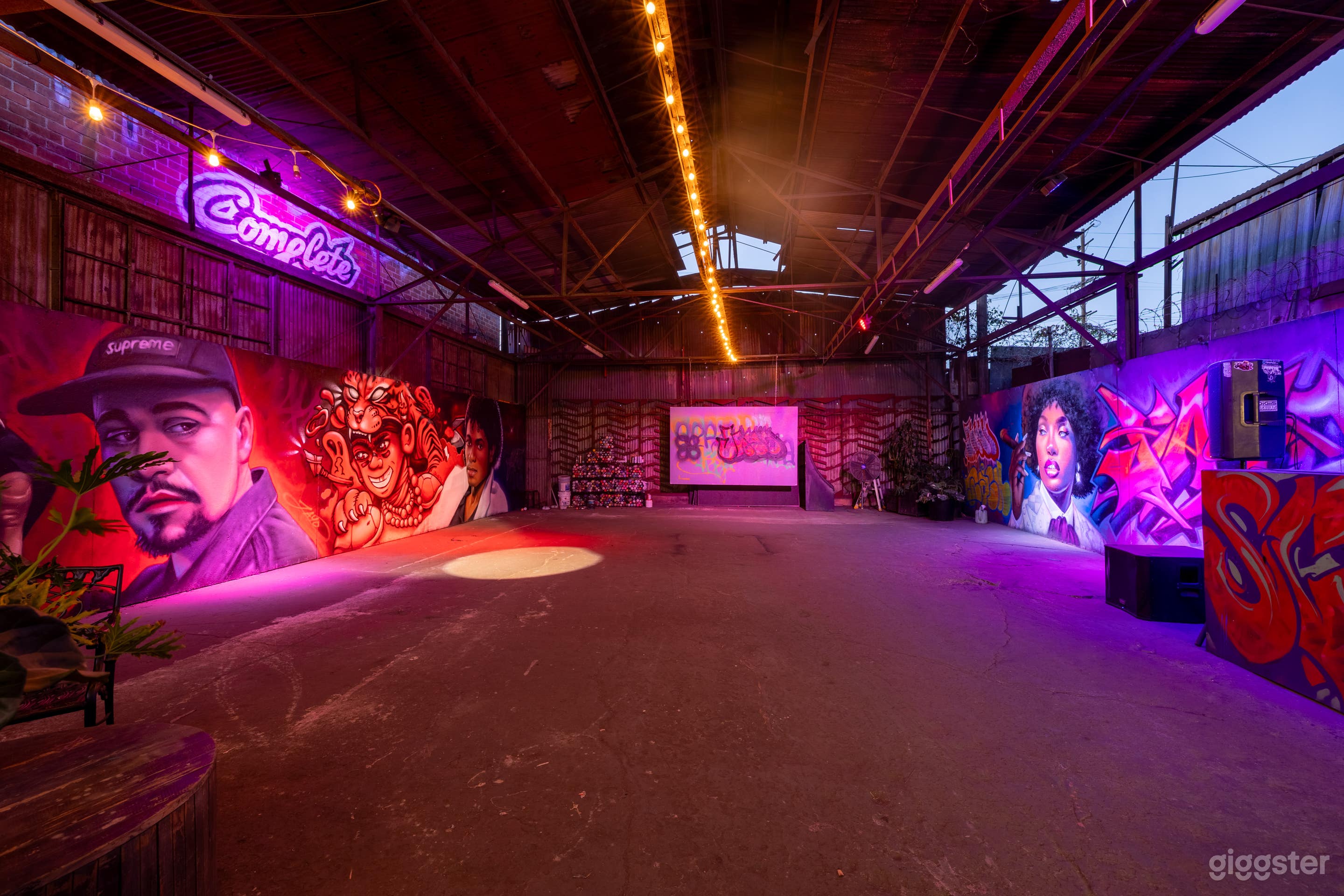 Industrial Arts Warehouse w/ Street Art Walls & Open Floor Photo 4