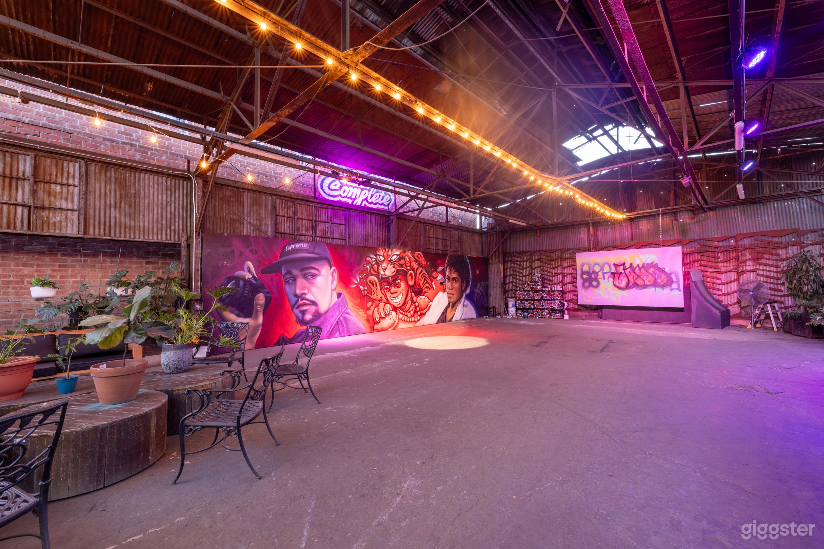 Industrial Arts Warehouse w/ Street Art Walls & Open Floor Photo 3