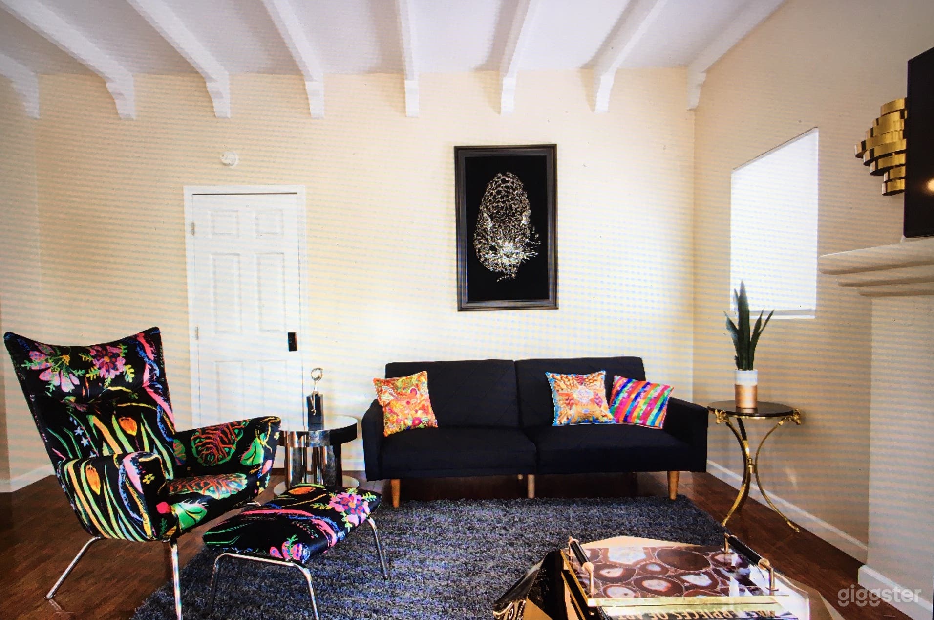 Beautiful 2 bedroom apartment in Koreatown LA Photo 3