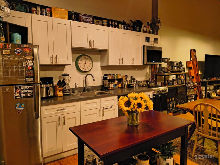  The Moto Loft: Een Vintage Industrieble Ruimte 