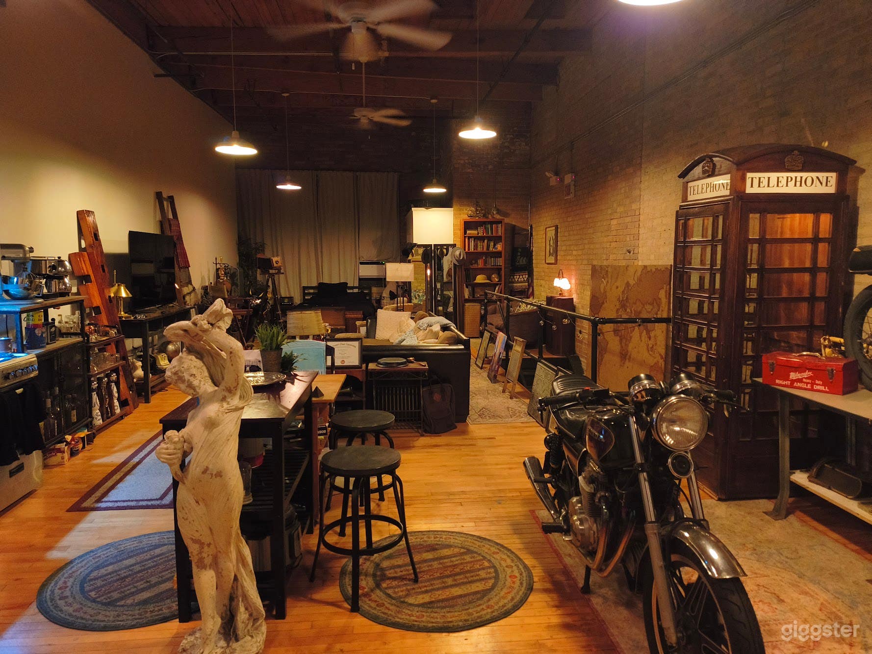 West Lakeview Motorcyclist Industrial Loft Photo 1