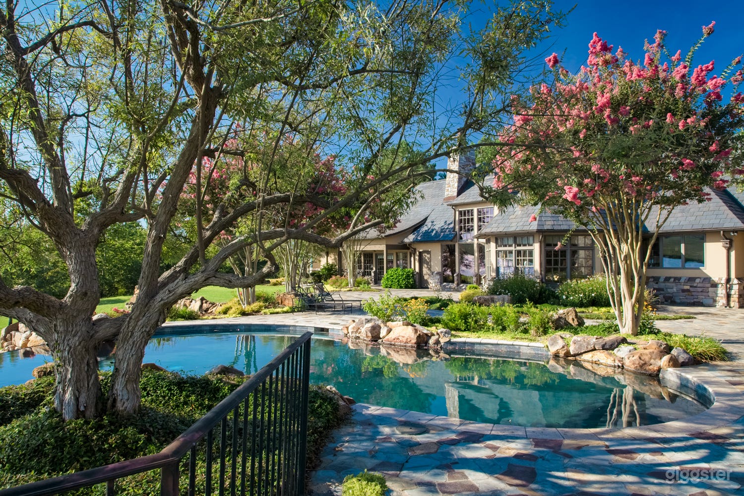 2,600 Acre Cattle Ranch with Designer Home/Pool  Photo 1