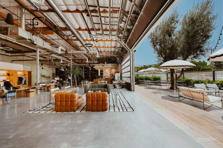  Club de membres de luxe avec salon, bar, patio, simulateurs de golf 