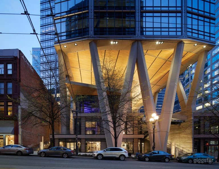  Multi-purpose Cafe/Bar/Co-working/Event Space 