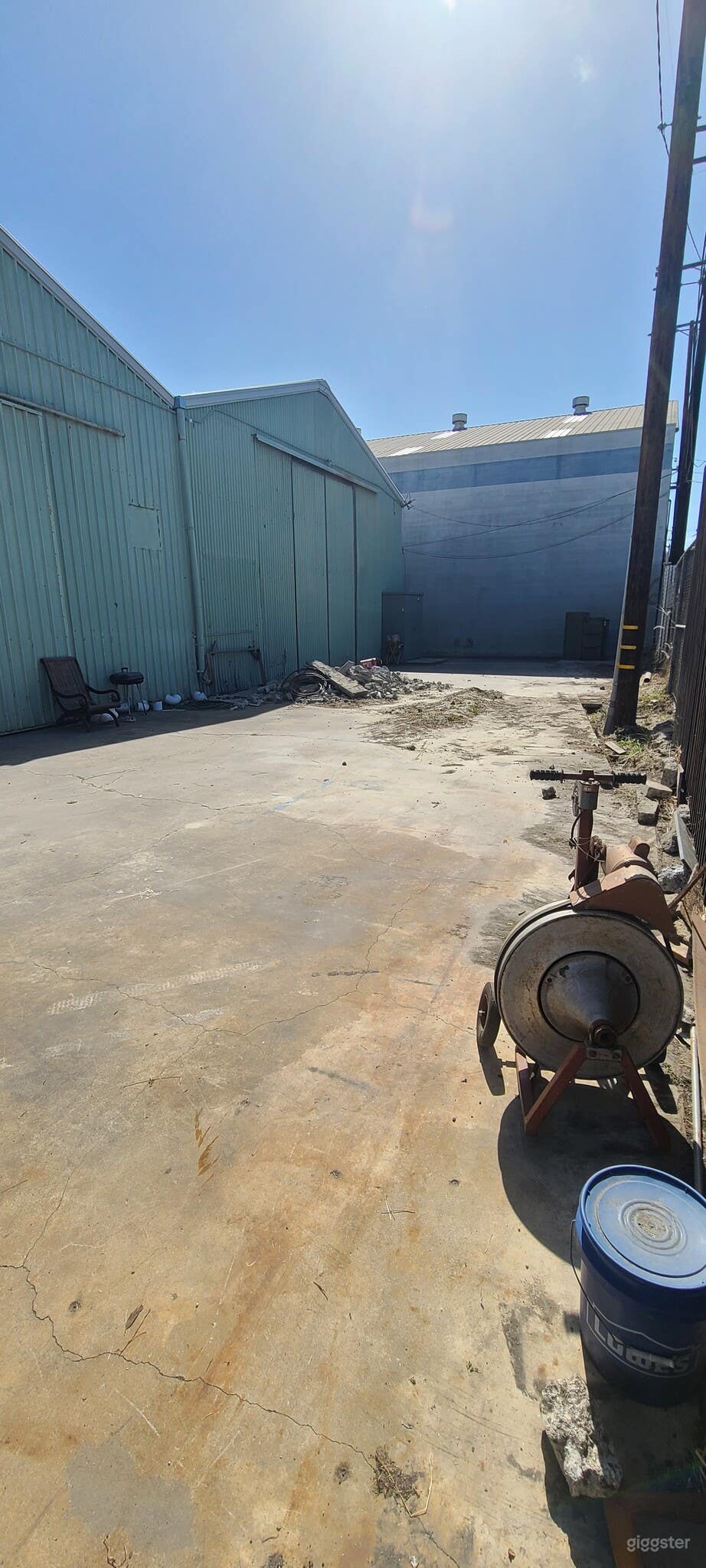 Versatile Industrial Warehouse for Film and Photo! Photo 4