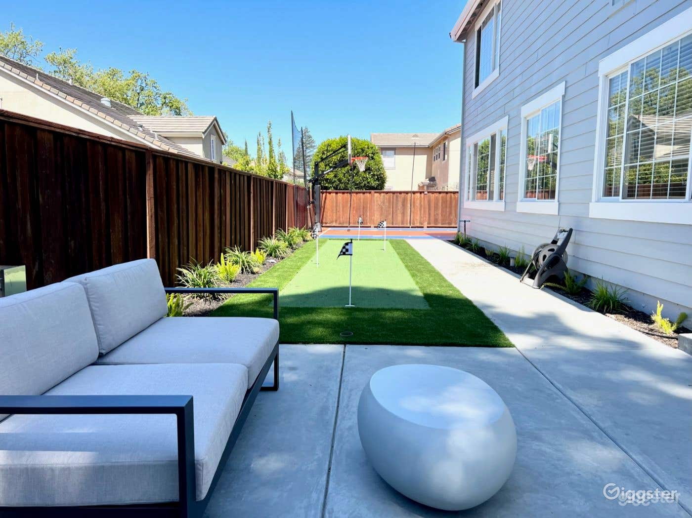 Mini Golf Course Putting Green Photo 1