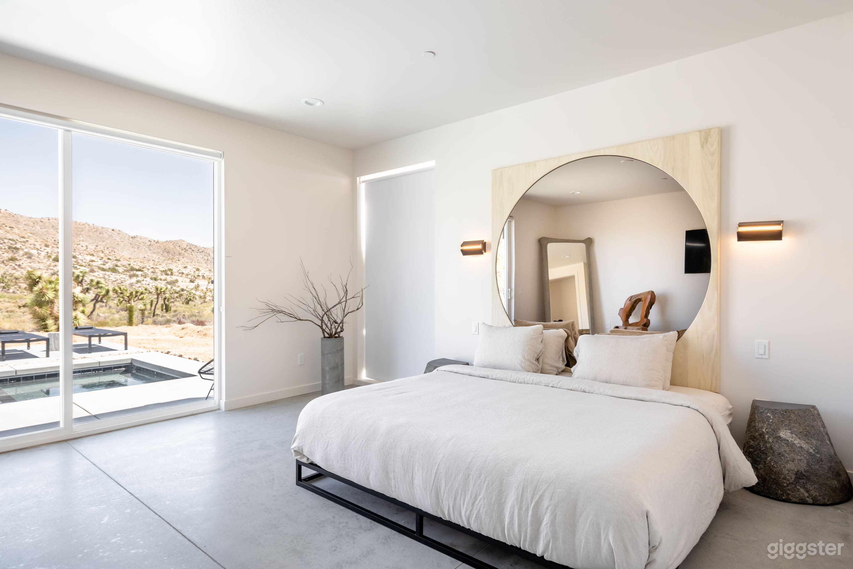 Designer House -Pool/Spa, Gourmet Kitchen, Views Photo 1