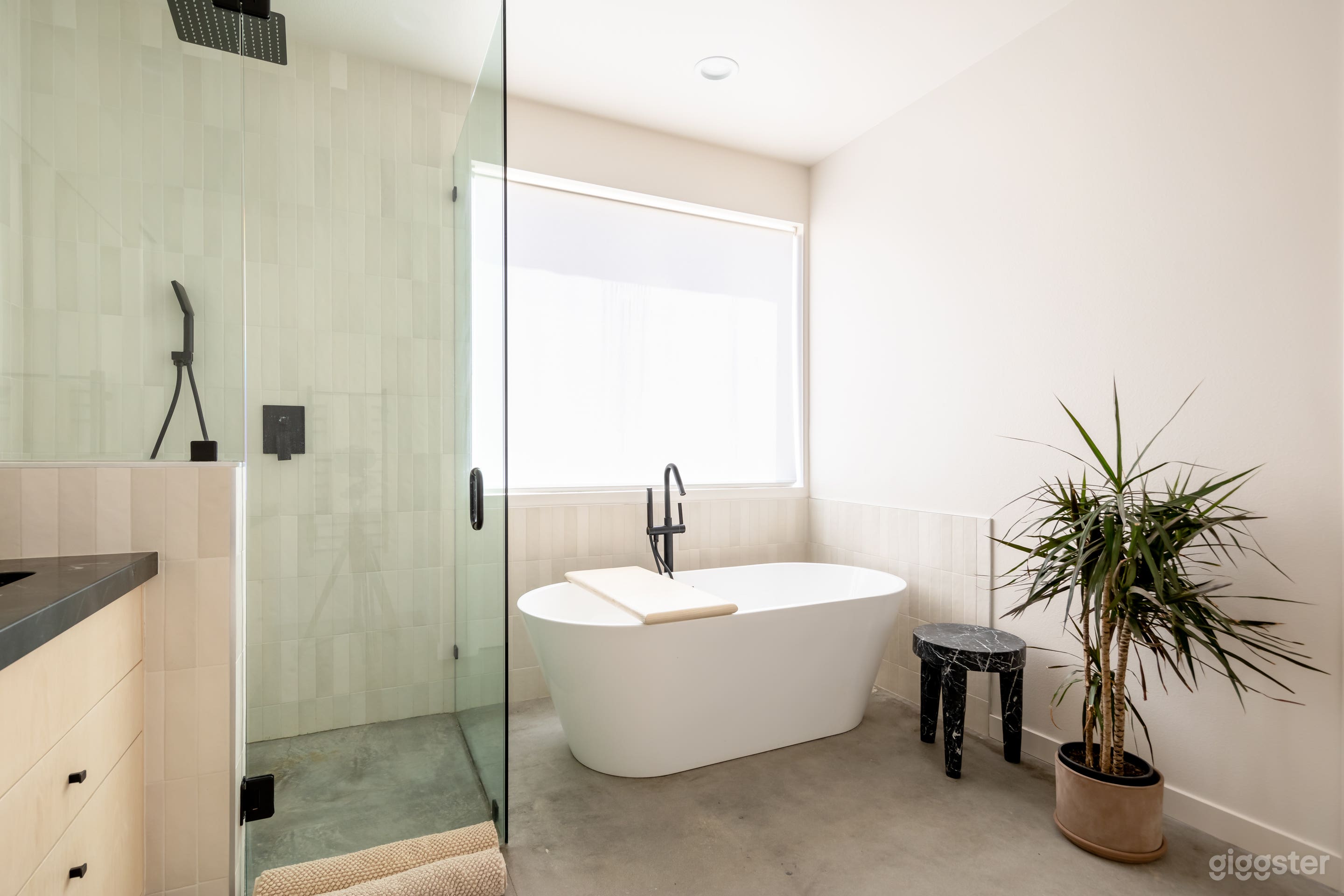 Designer House -Pool/Spa, Gourmet Kitchen, Views Photo 4