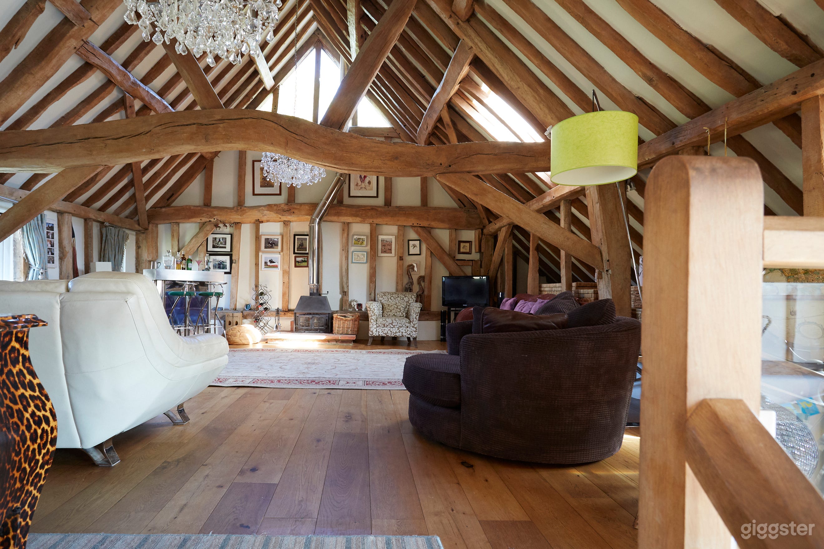 Stunning Beamed Farmhouse and Meadows Photo 2