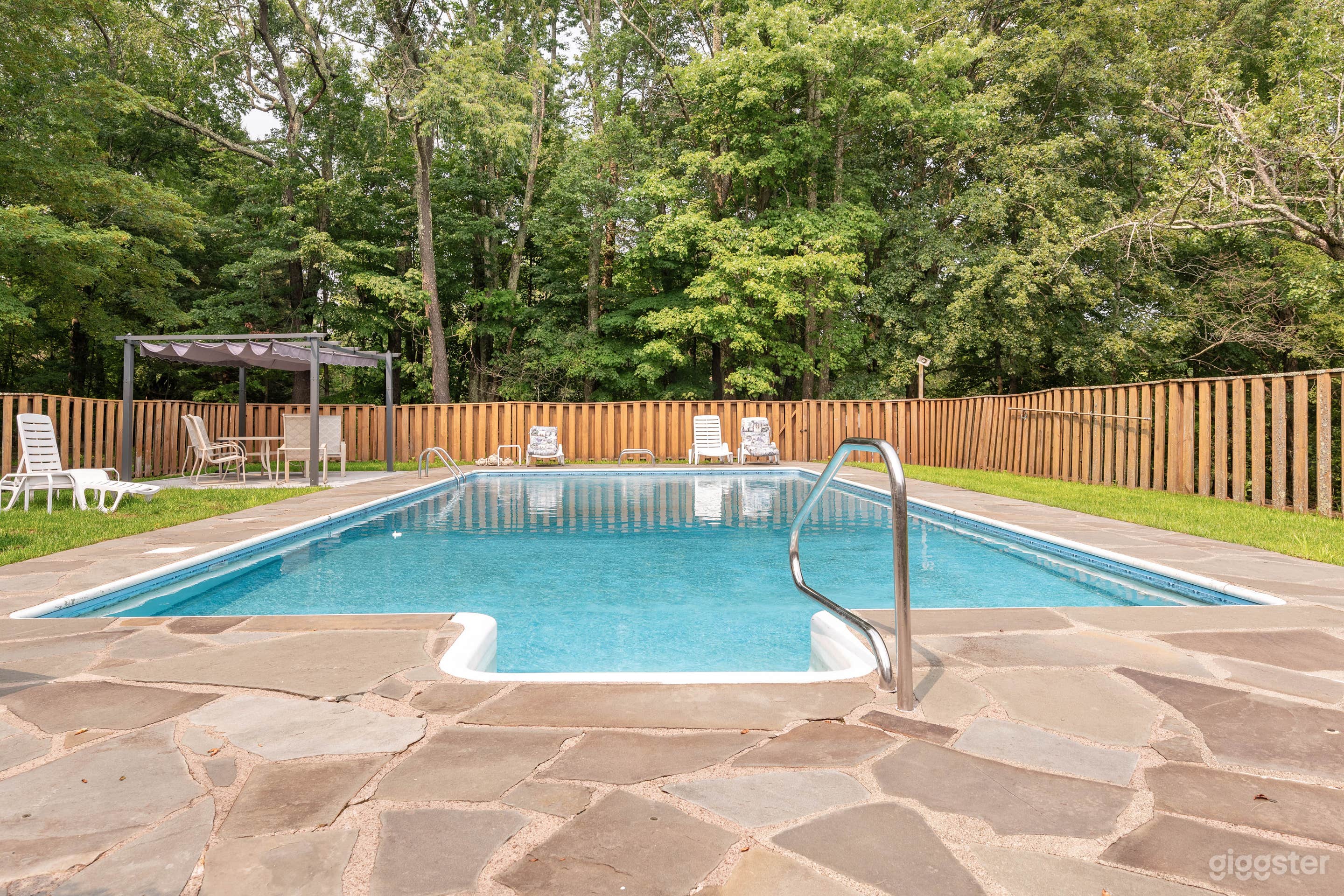 Heated Saltwater Pool