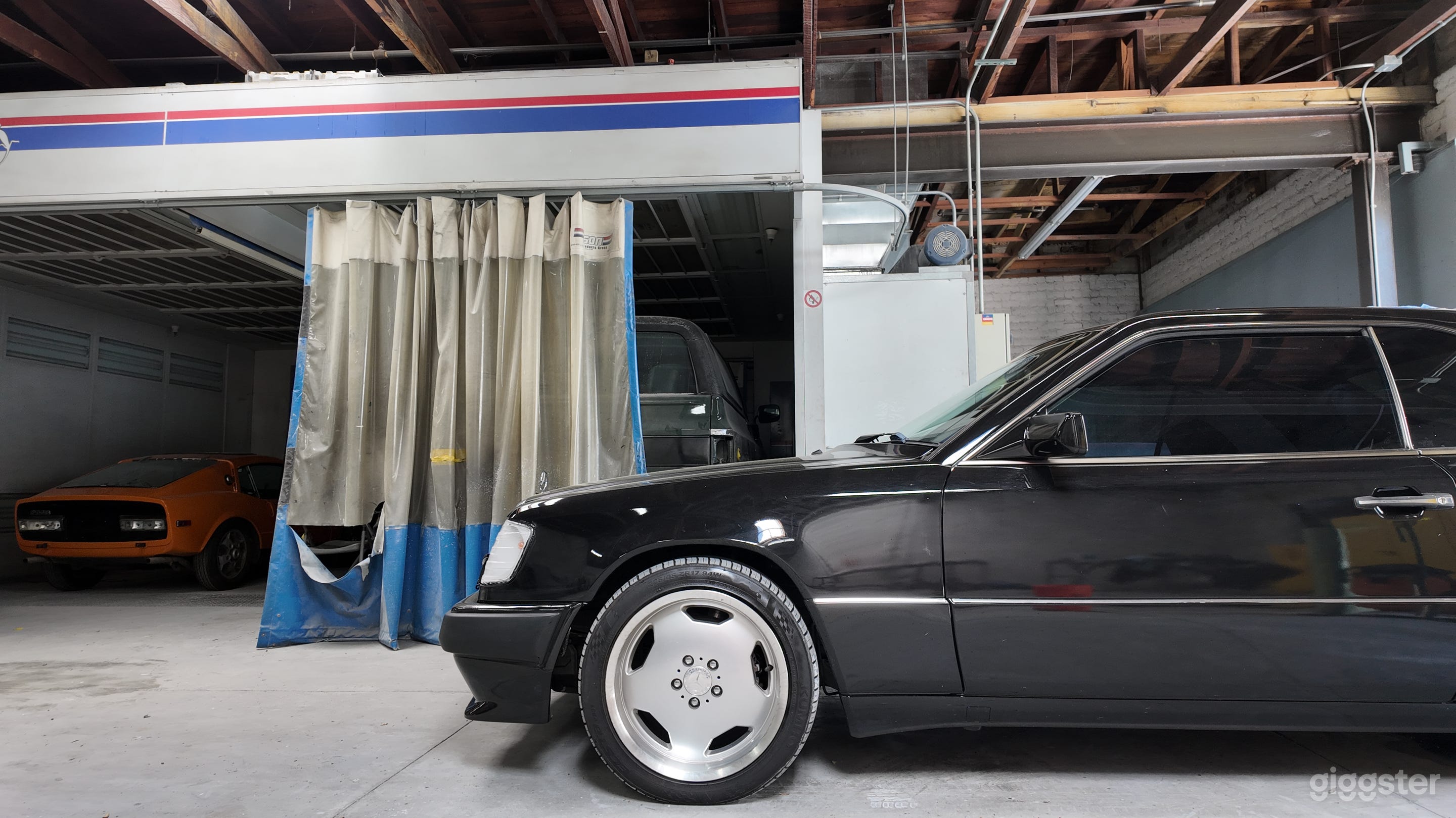 Industrial Auto Shop Car Garage Office Parking Lot Photo 2