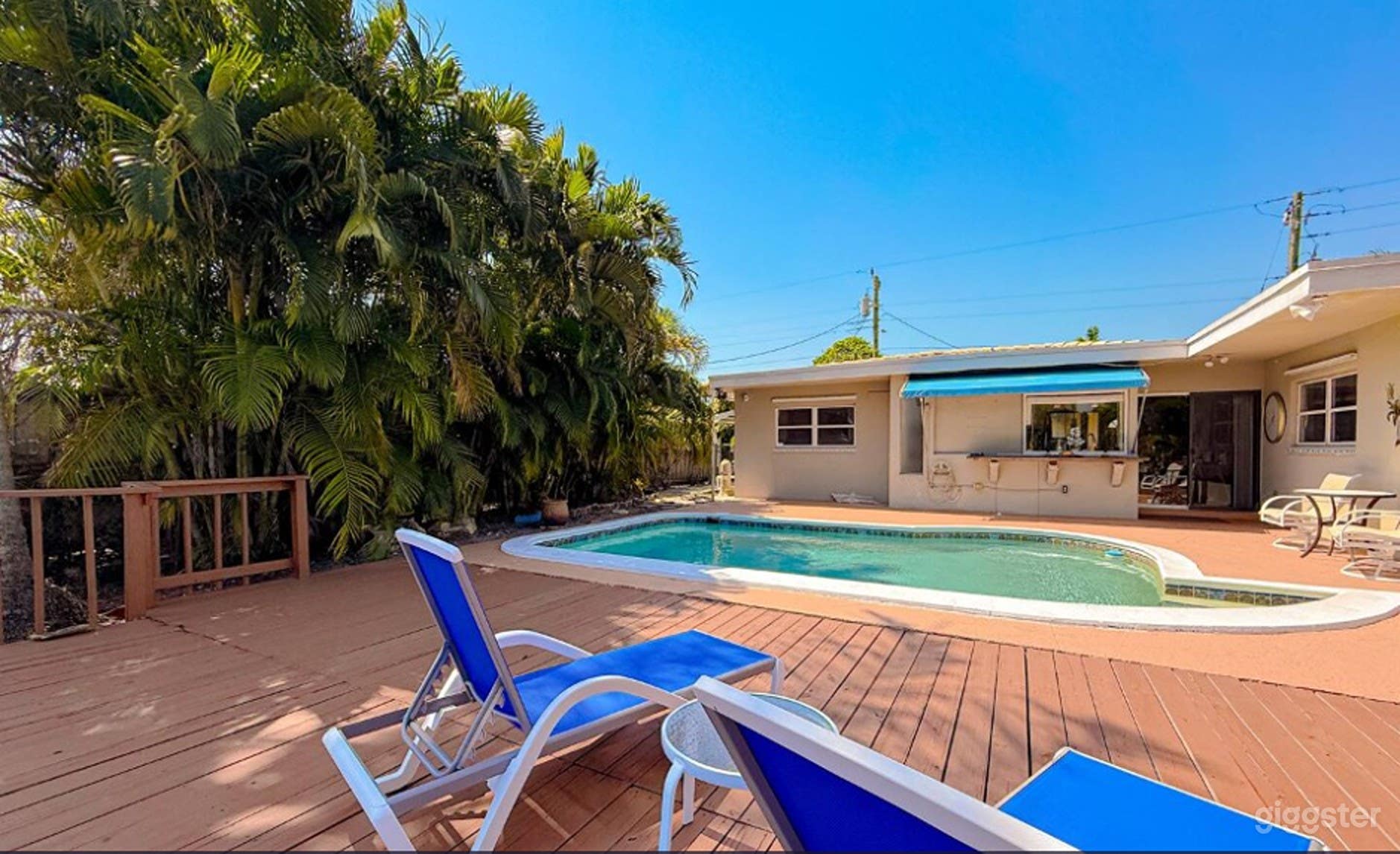 Private Pool 20 Minutes From Iconic Beaches Photo 1