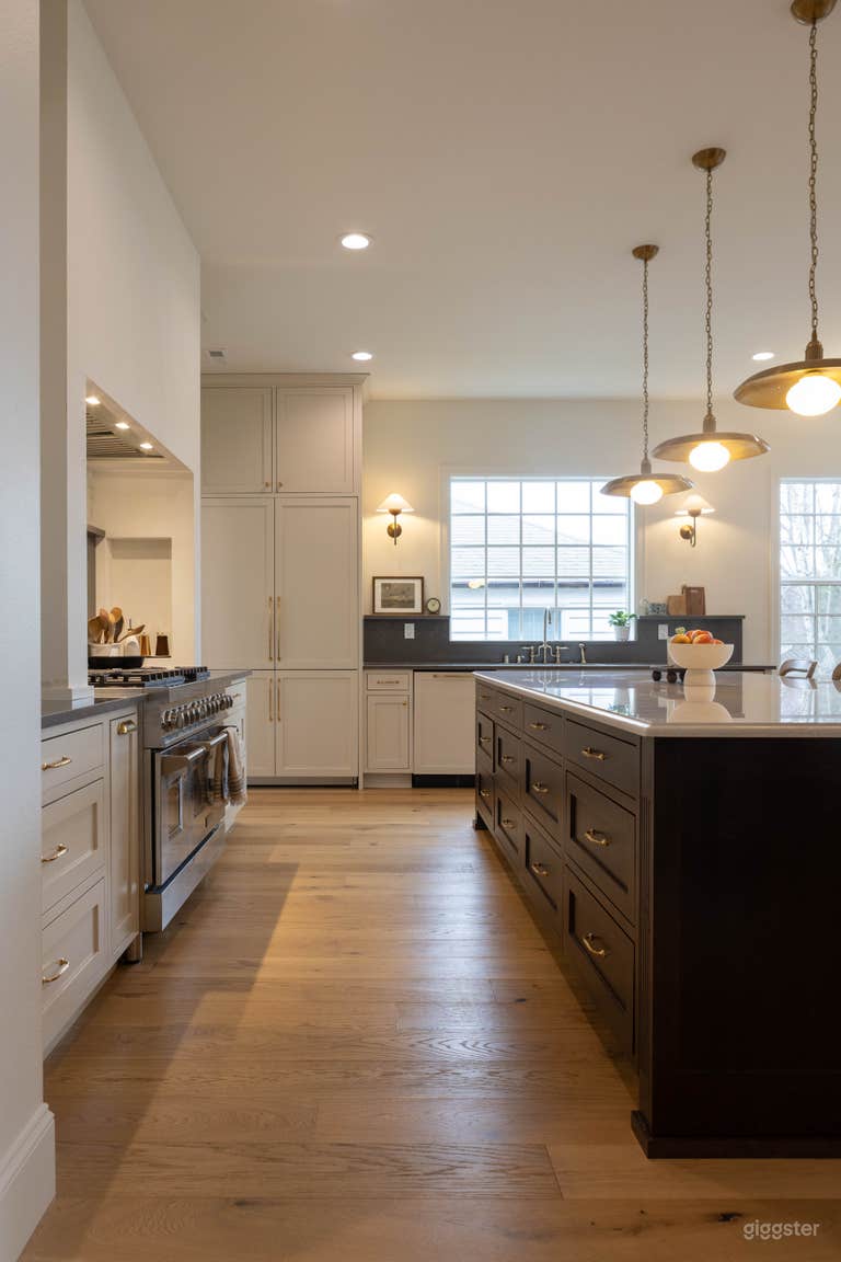  Modern Cottage with Stone Fireplace and Open Kitchen 