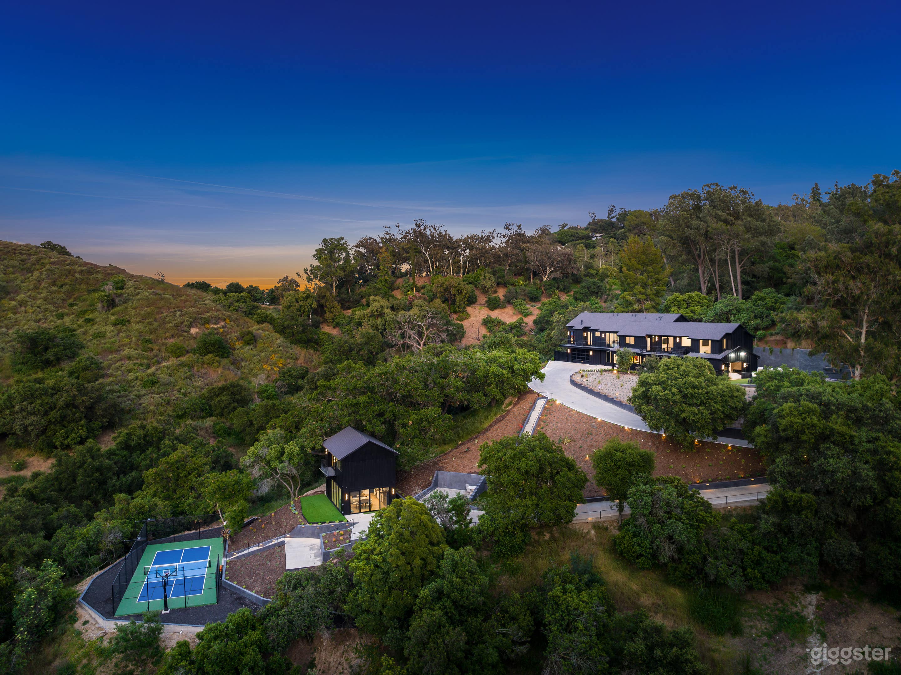 4.5-Acre Hillside Estate w/ 180° Views &amp; Resort Features Photo 1