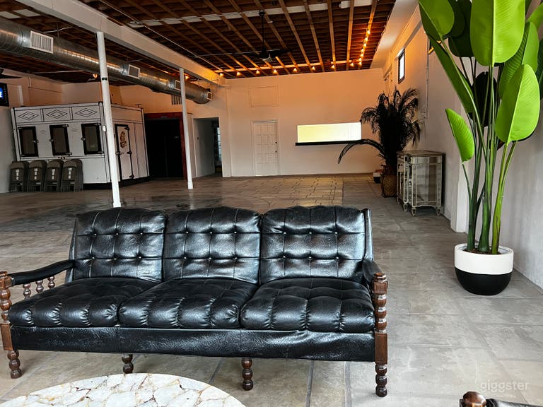  Completely open space.  2 restrooms. Dressing make up area.  