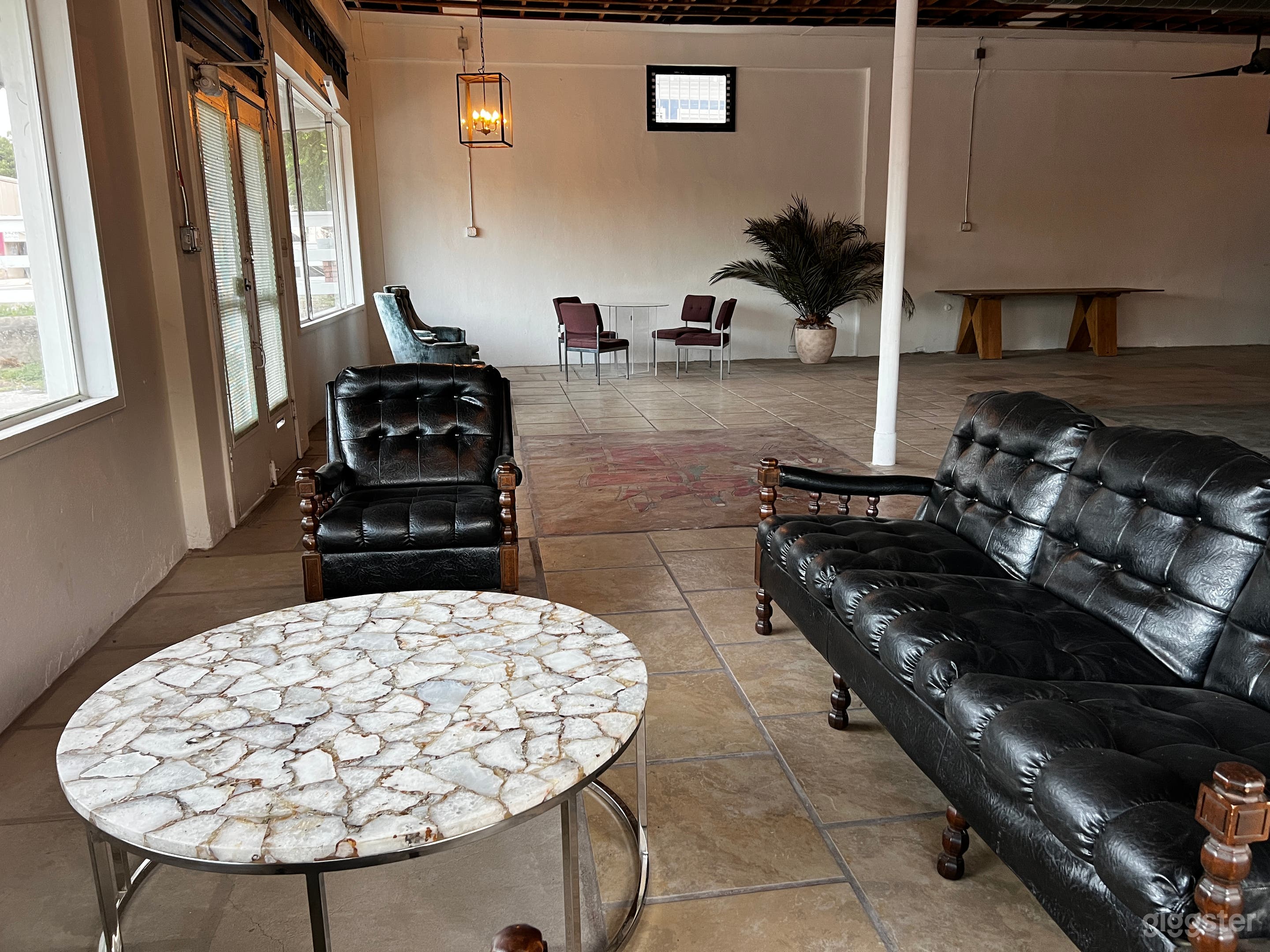 Lounge area in the front. 