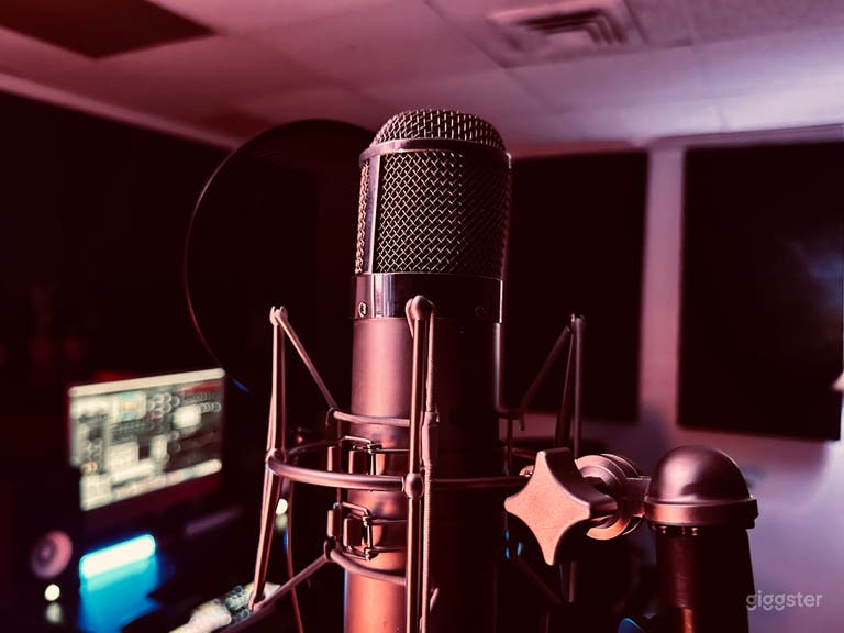  Vibey Space w Rec. & Photo Studio (PS5 & Wifi) 