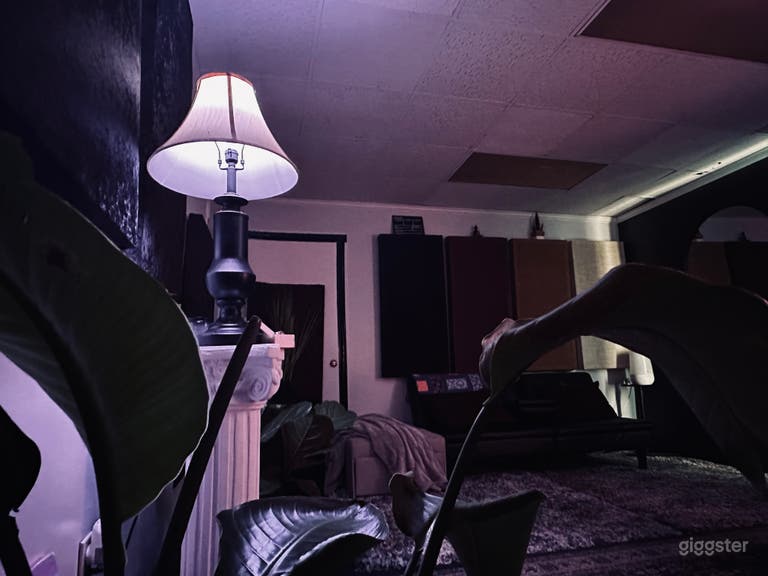  Vibey Space w Rec. & Photo Studio (PS5 & Wifi) 