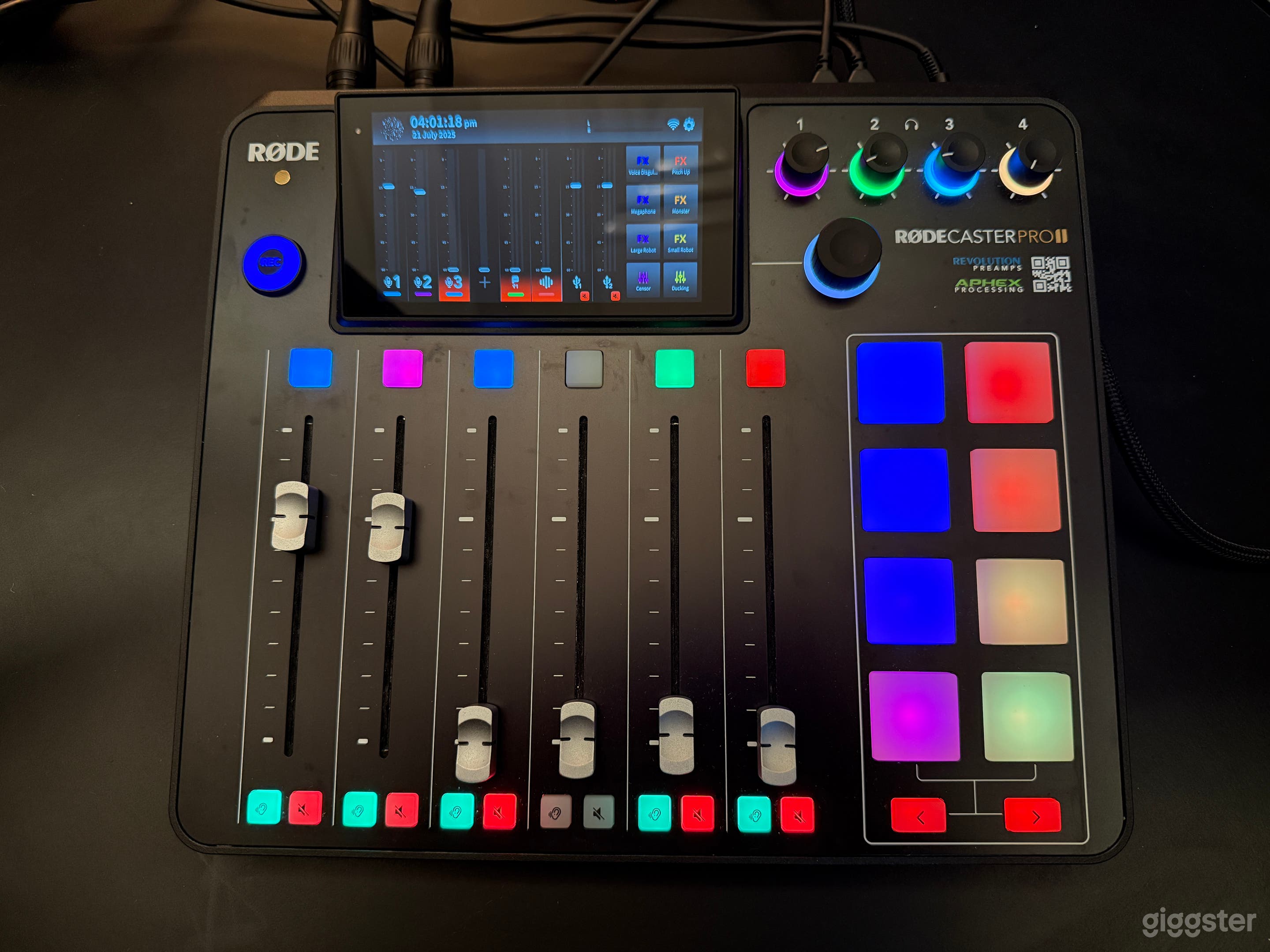 Podcast Studio for Rent Photo 4