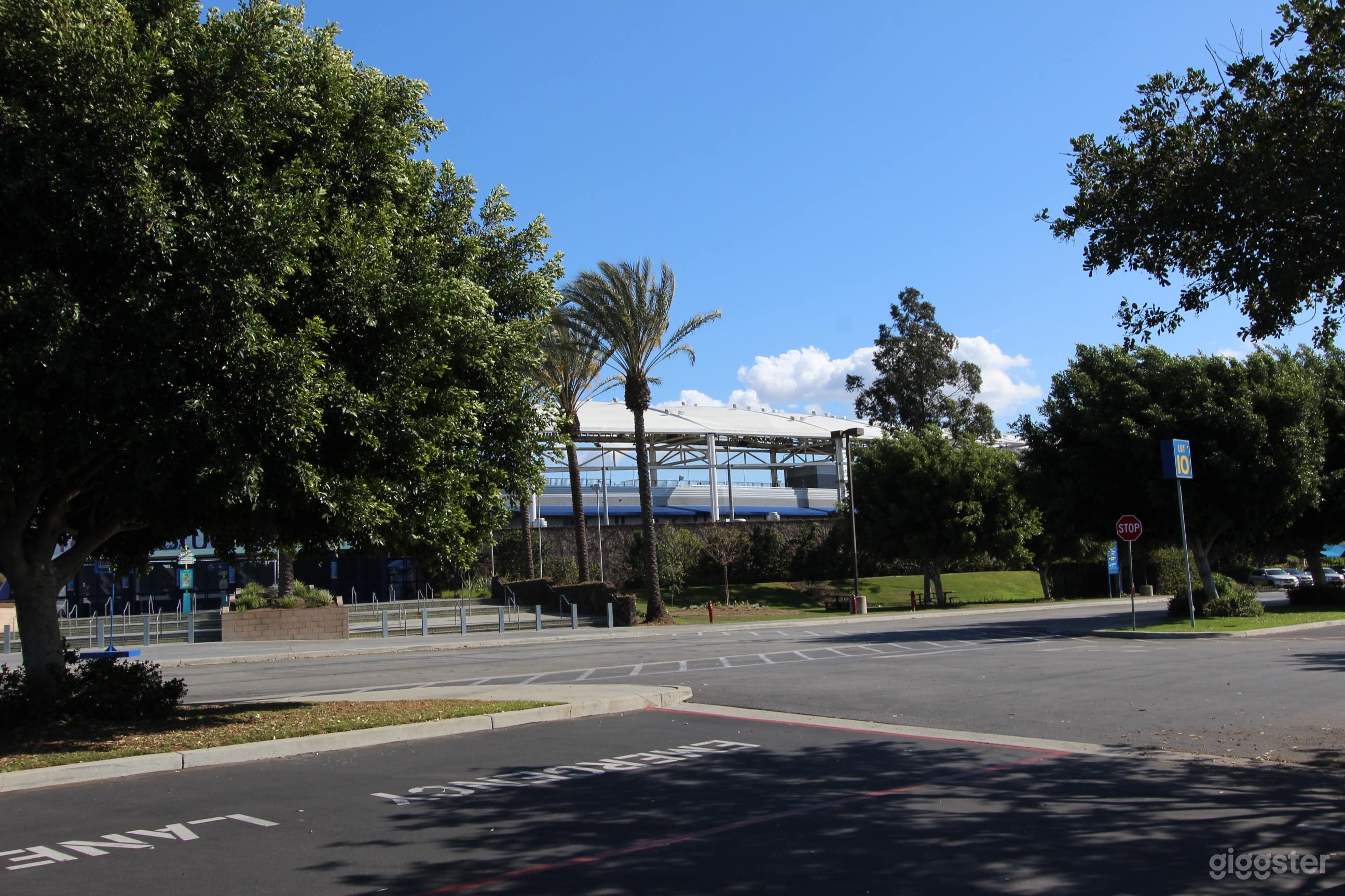 Parking Lot No.85 Photo 2