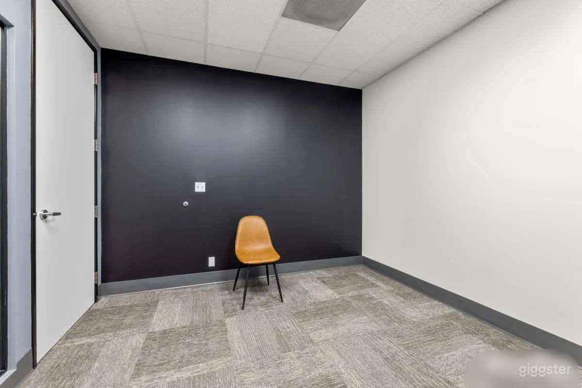 The Neutral Color Room for Production Photo 4