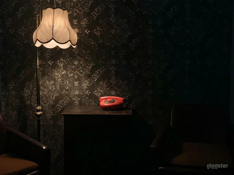  Retro Lounge 