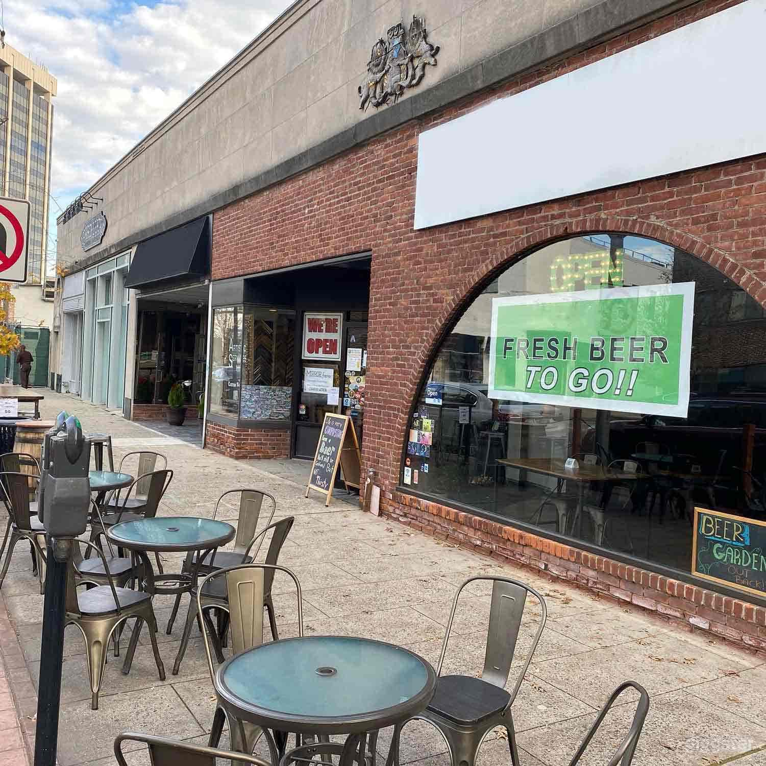 Amazing Patio in White Plains Photo 4