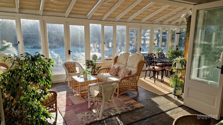  Bright, airy, and filled with lush greenery, the conservatory offers a tranquil space for wellness, fashion, or botanical-themed shoots bathed in natural light. 