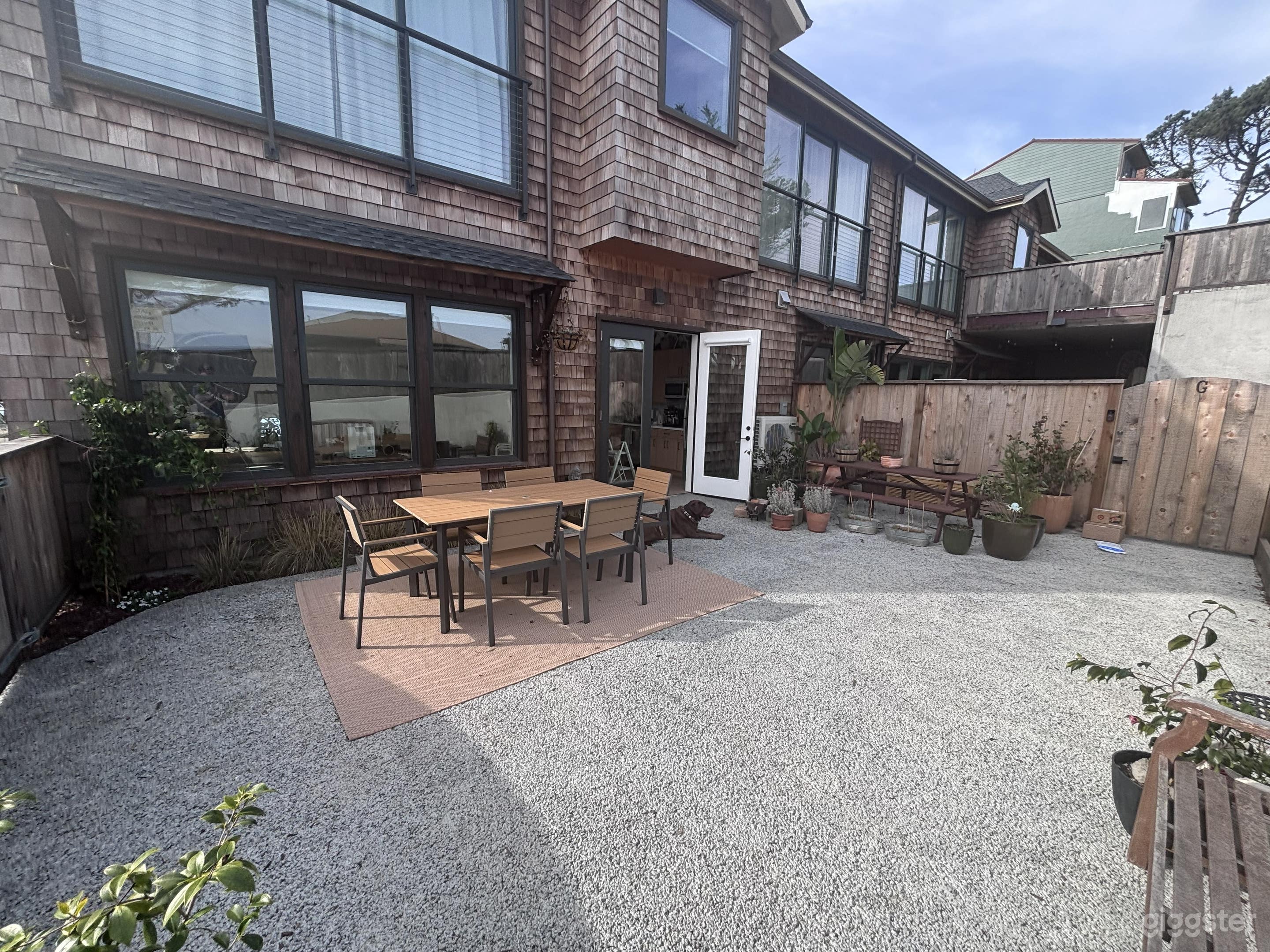 Bright Coastal Commercial Space Steps from the Beach Photo 4