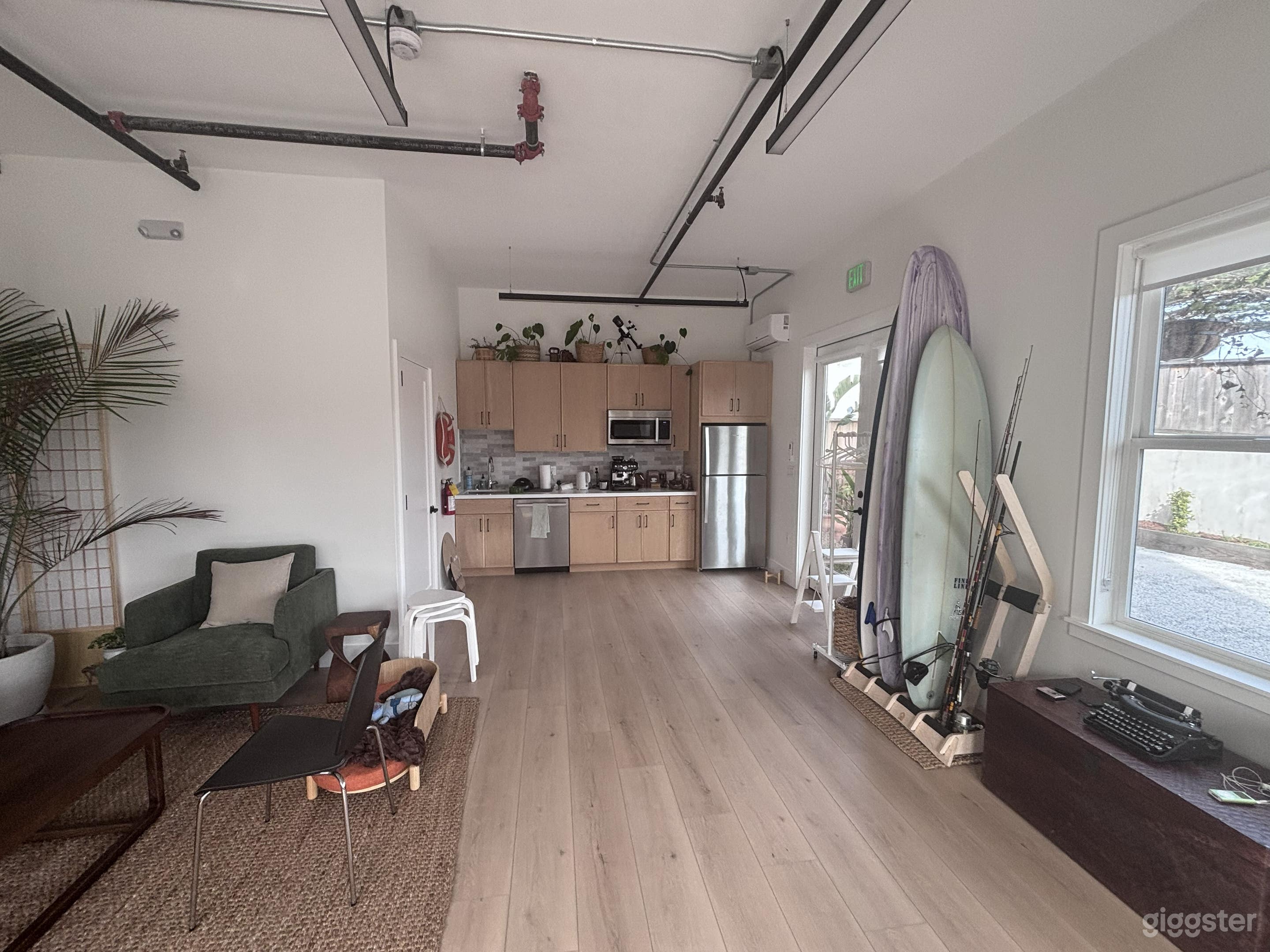 Bright Coastal Commercial Space Steps from the Beach Photo 1