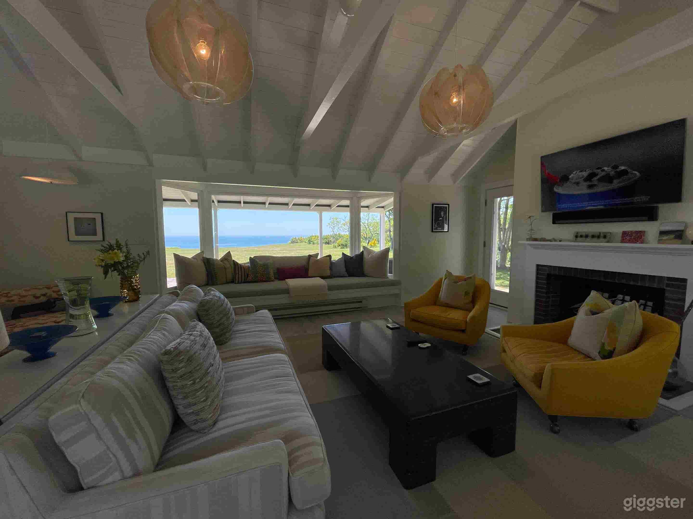 Breathtaking Private Beach in Chilmark Photo 3